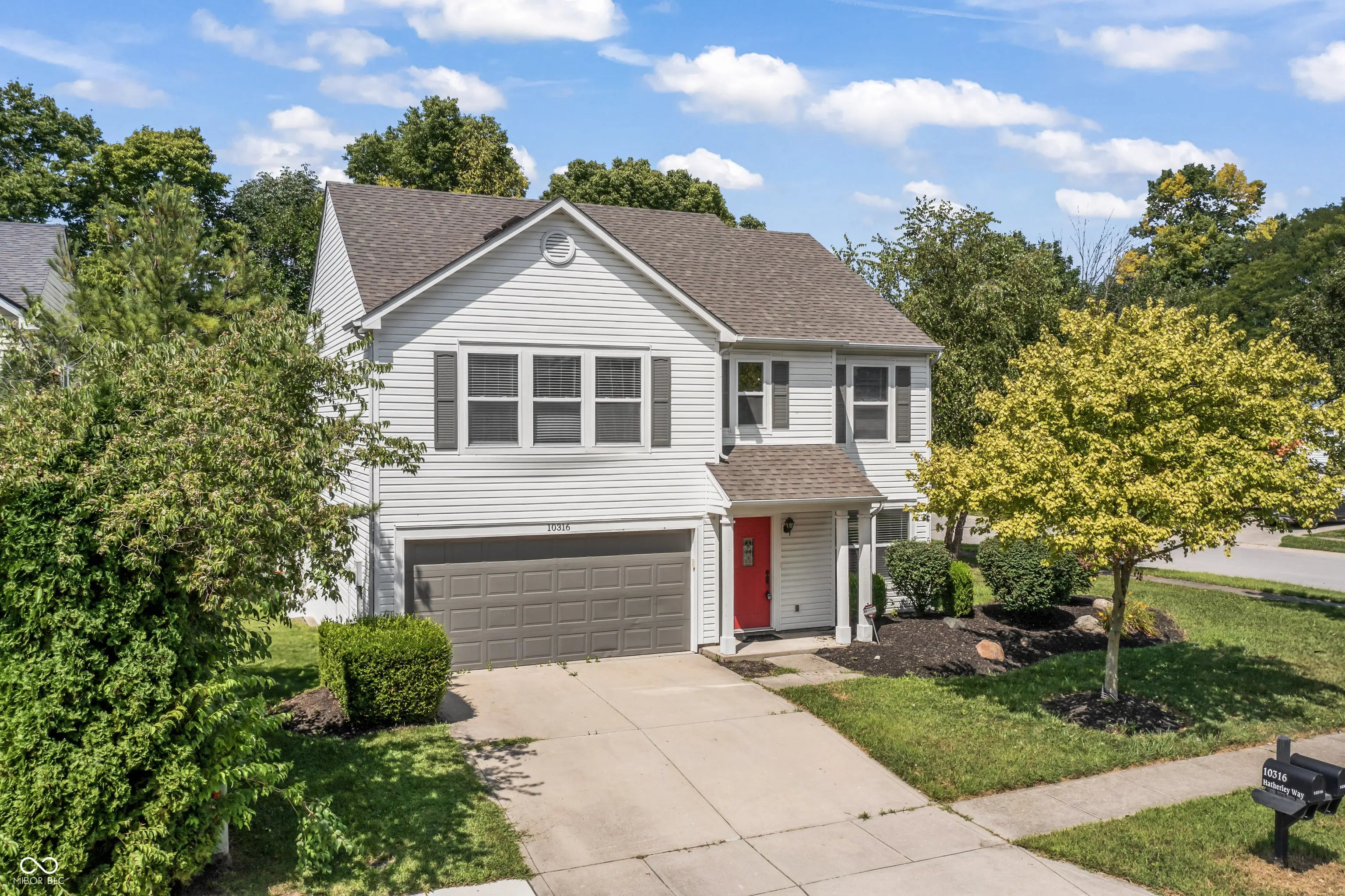 10316 Hatherley Way, Fishers