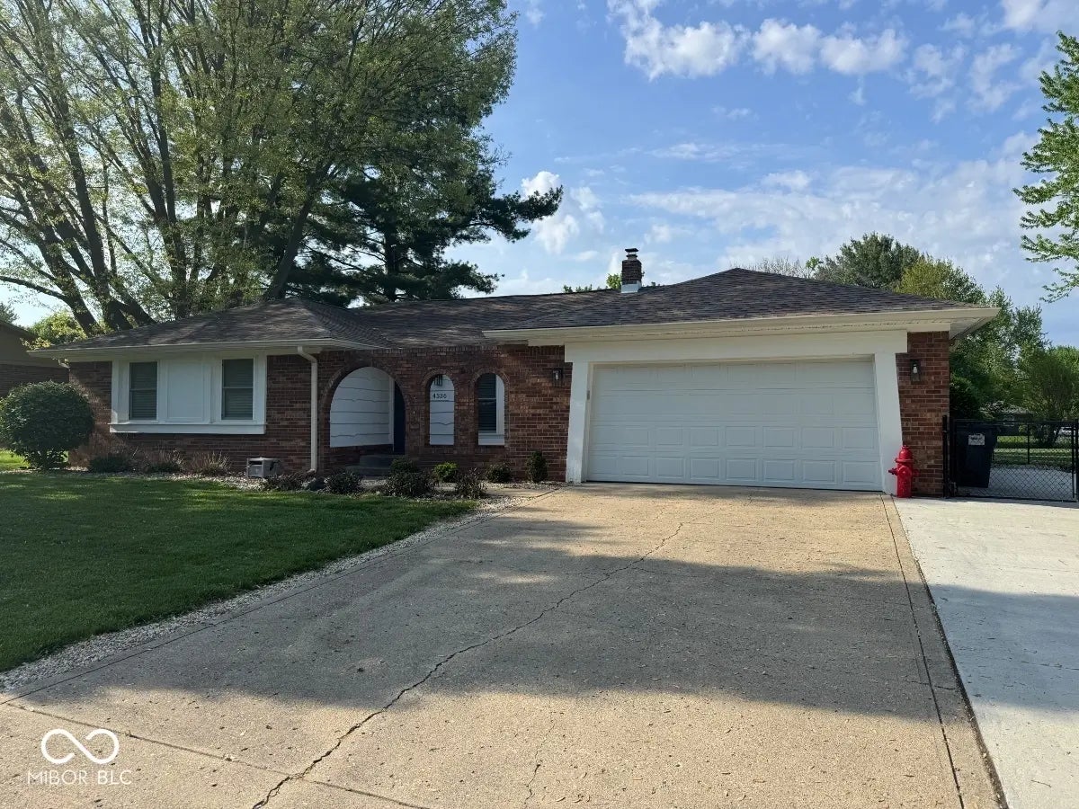 Photo of 4336 Bittersweet Lane Greenwood, IN 46142