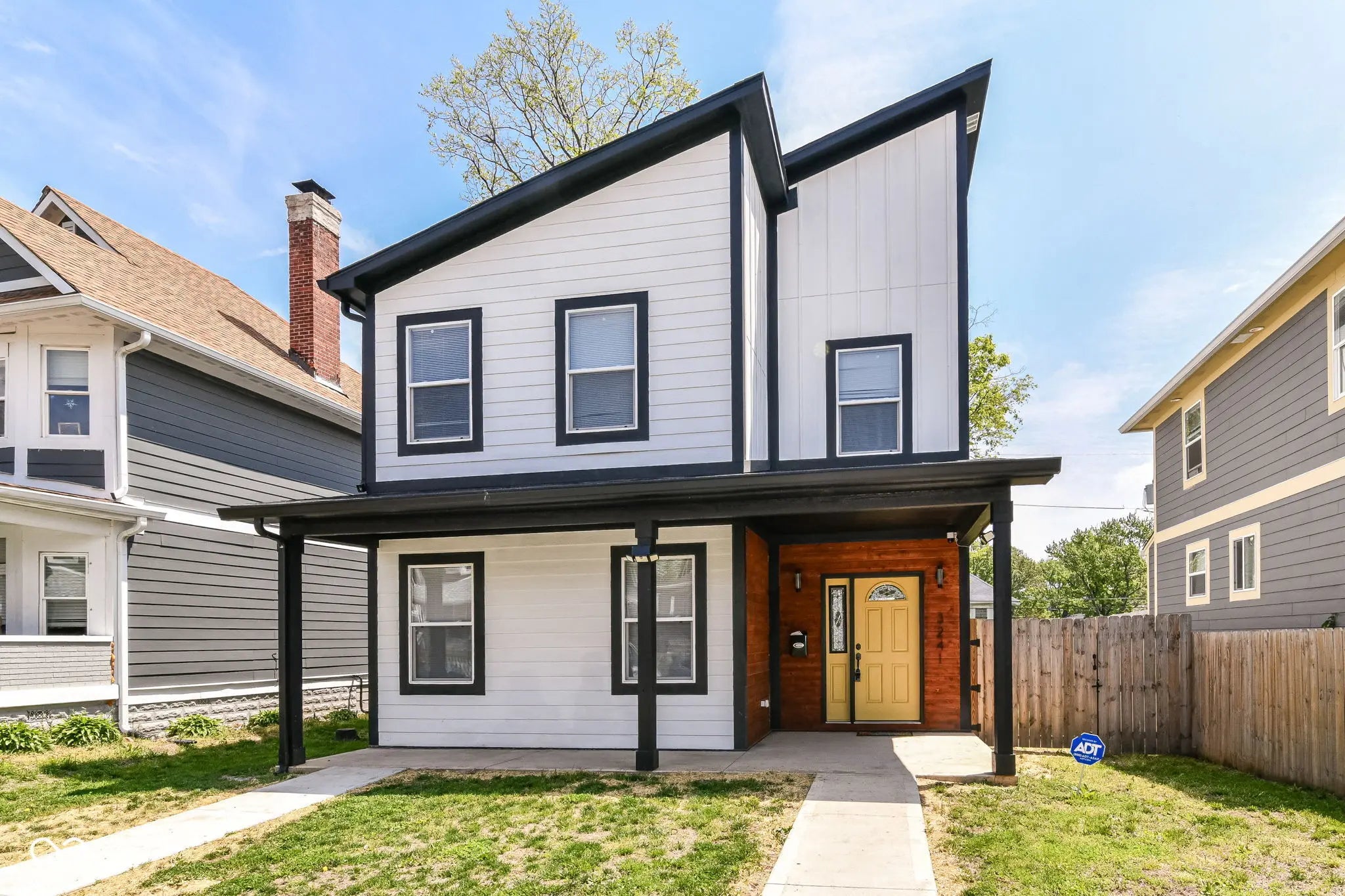 Photo of 3241 Ruckle Street Indianapolis, IN 46205