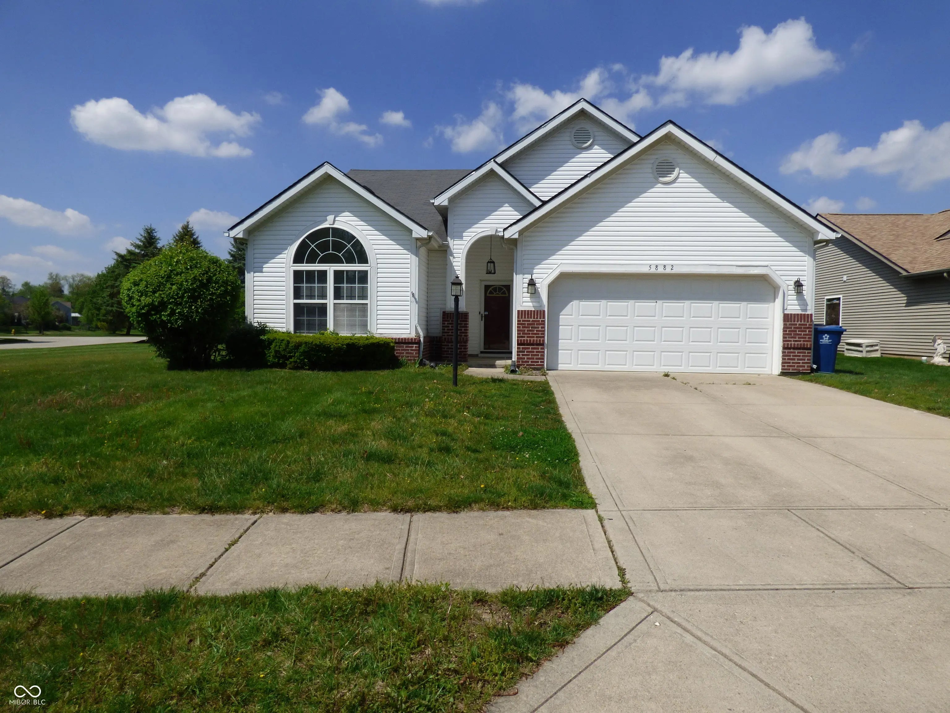 5882 Hollow Oak Trail, Carmel
