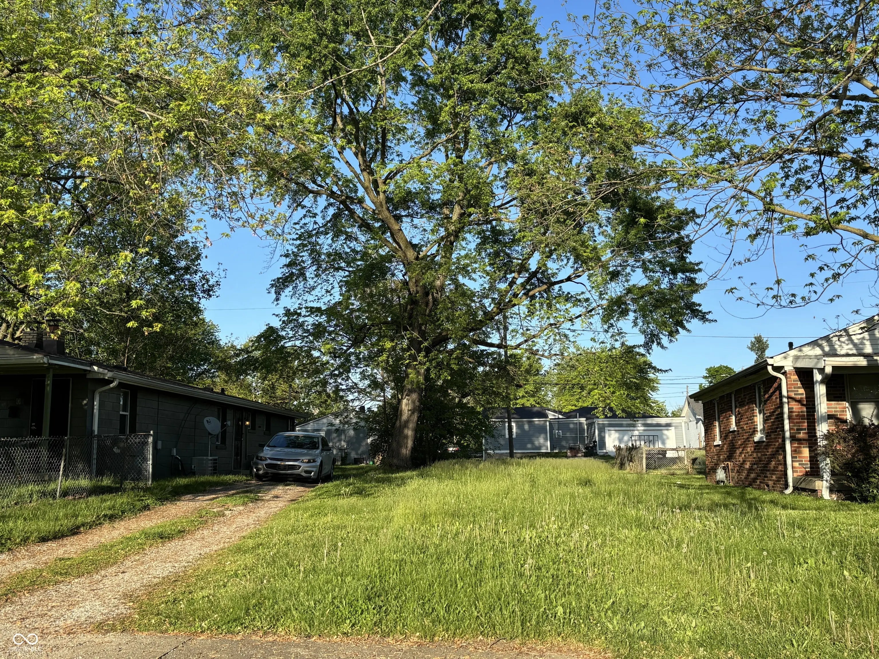 2527 N Tacoma Avenue, Indianapolis