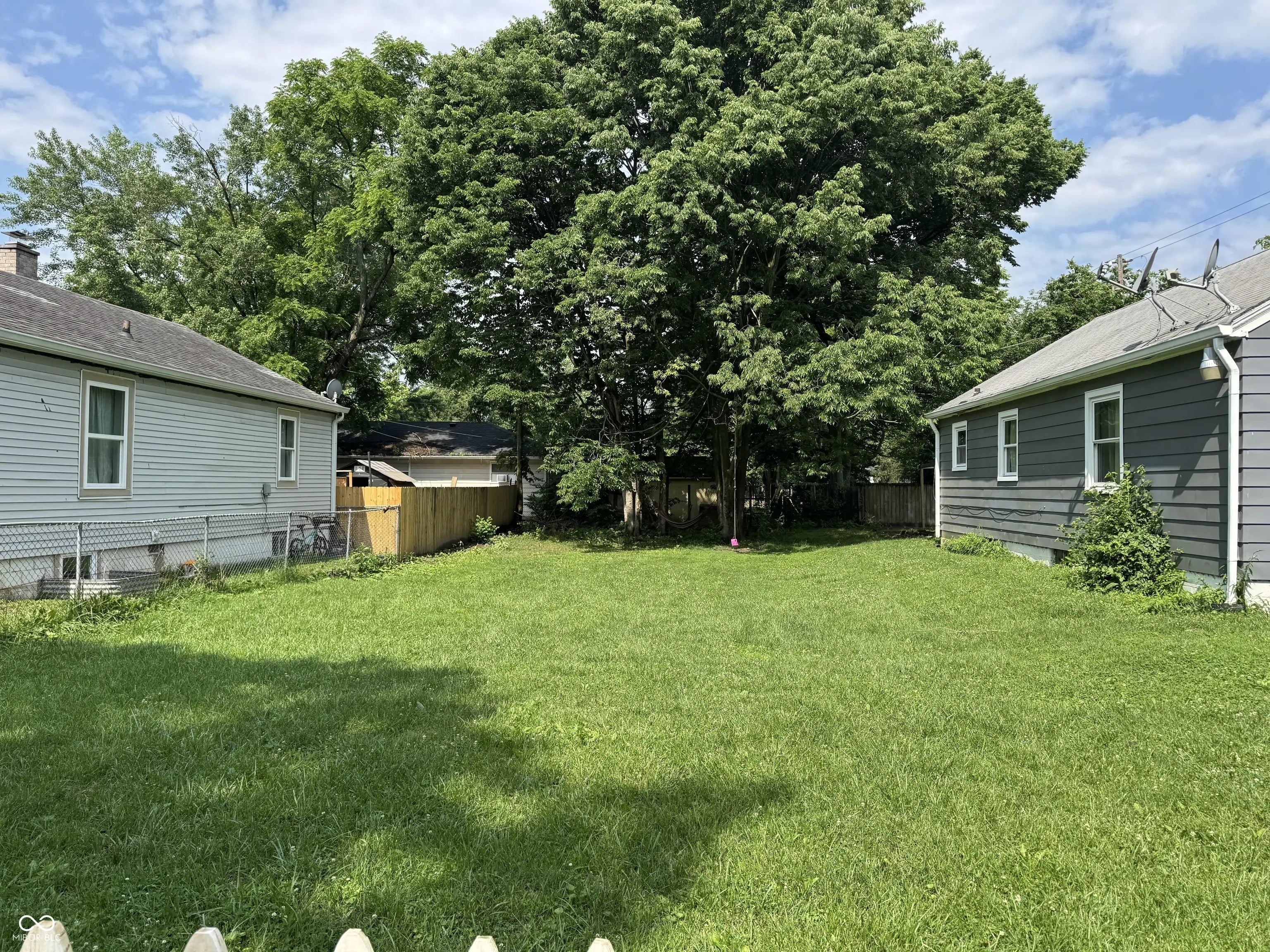 Photo of 450 N Exeter Avenue Indianapolis, IN 46222