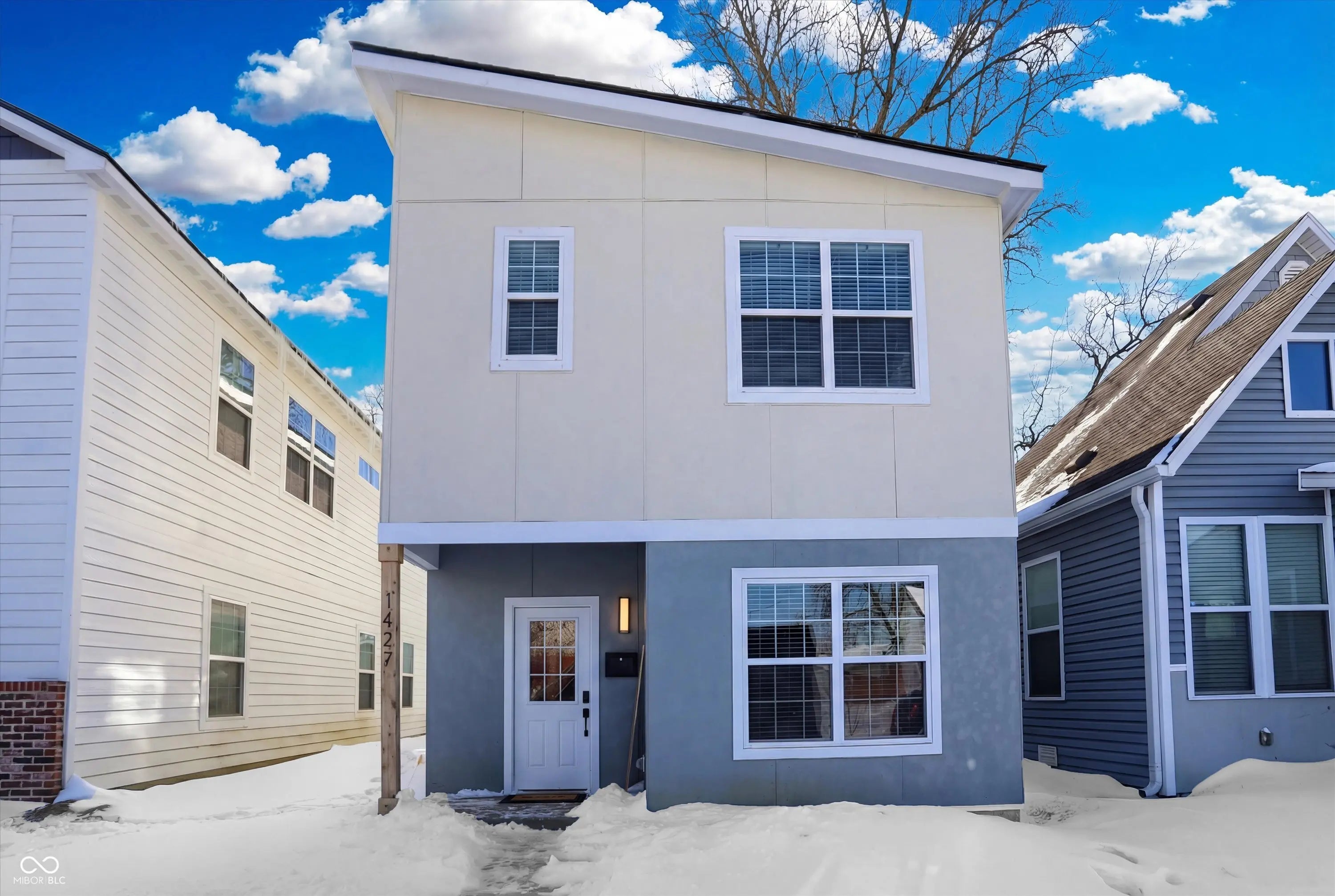 Photo of 1427 Deloss Street Indianapolis, IN 46201