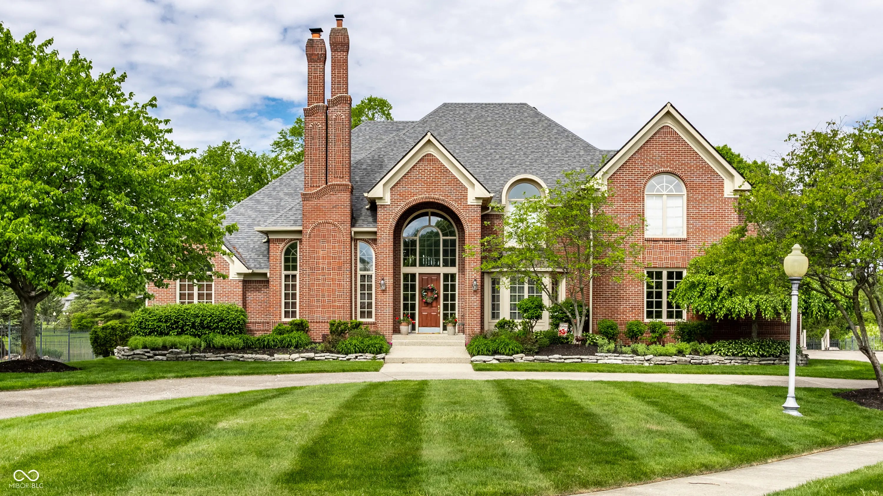 10554 Hyde Park, Carmel