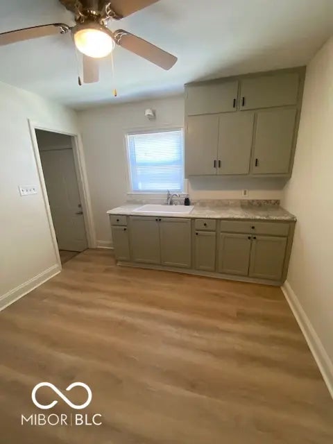 2609-2611 E Troy Avenue MLS 22038613 Hilds photo 3