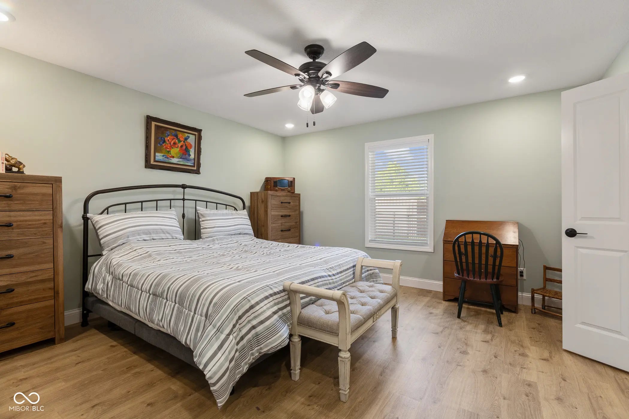 1959 Sophia Lane MLS 22038827 Weslin Estates photo 28