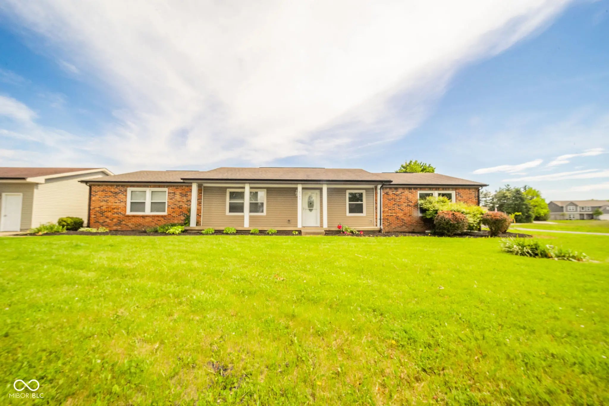 6863 W Jennifer Court, Greenfield