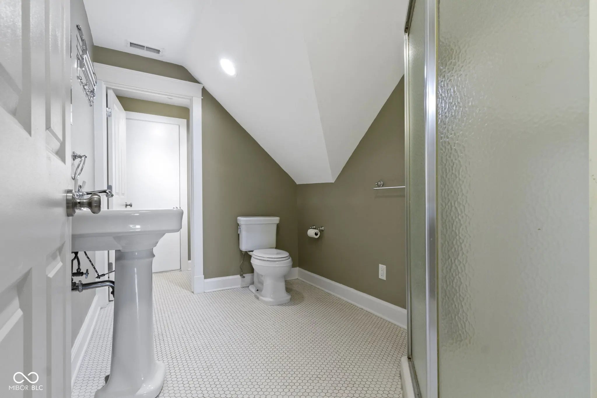 1526 Carrollton Avenue MLS 22039107 Butler Hrs photo 28