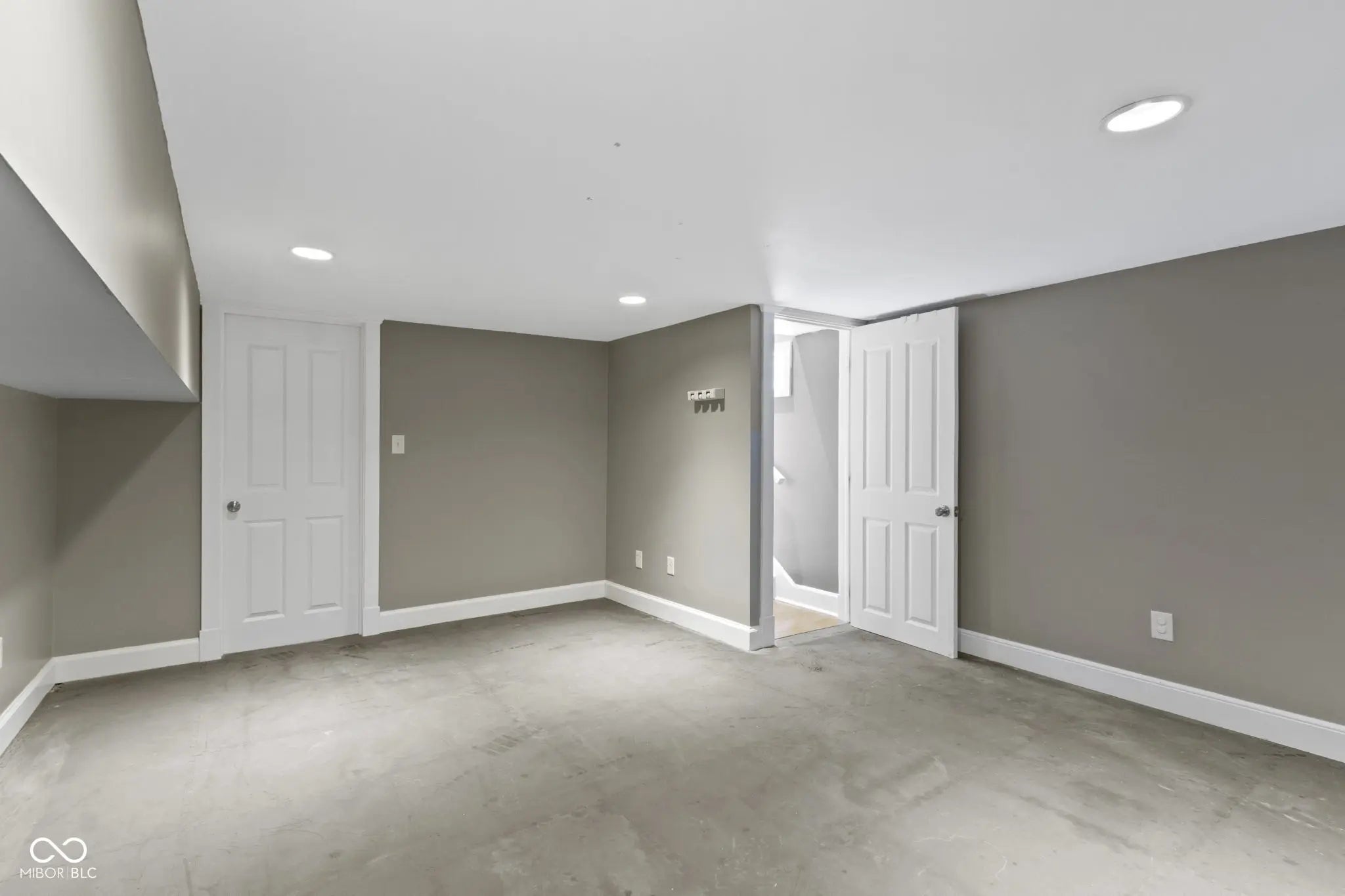 1526 Carrollton Avenue MLS 22039107 Butler Hrs photo 32