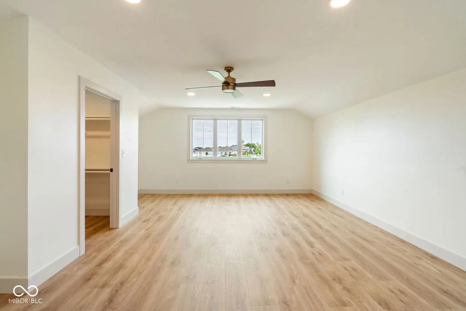 4251 Coventry Drive MLS 22039151 Cotswald Hills photo 14