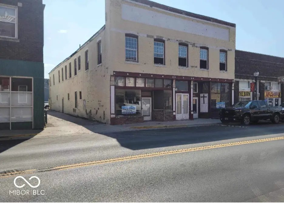 65 W Morgan Street, Martinsville