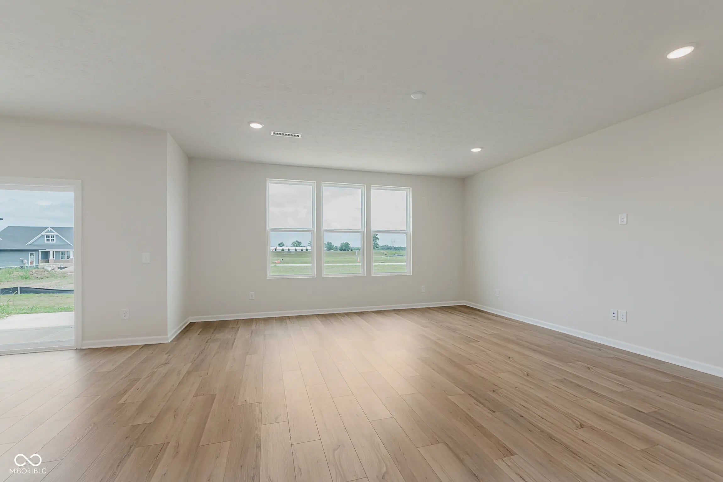 6421 Springtide Court MLS 22039267 Trescott photo 6