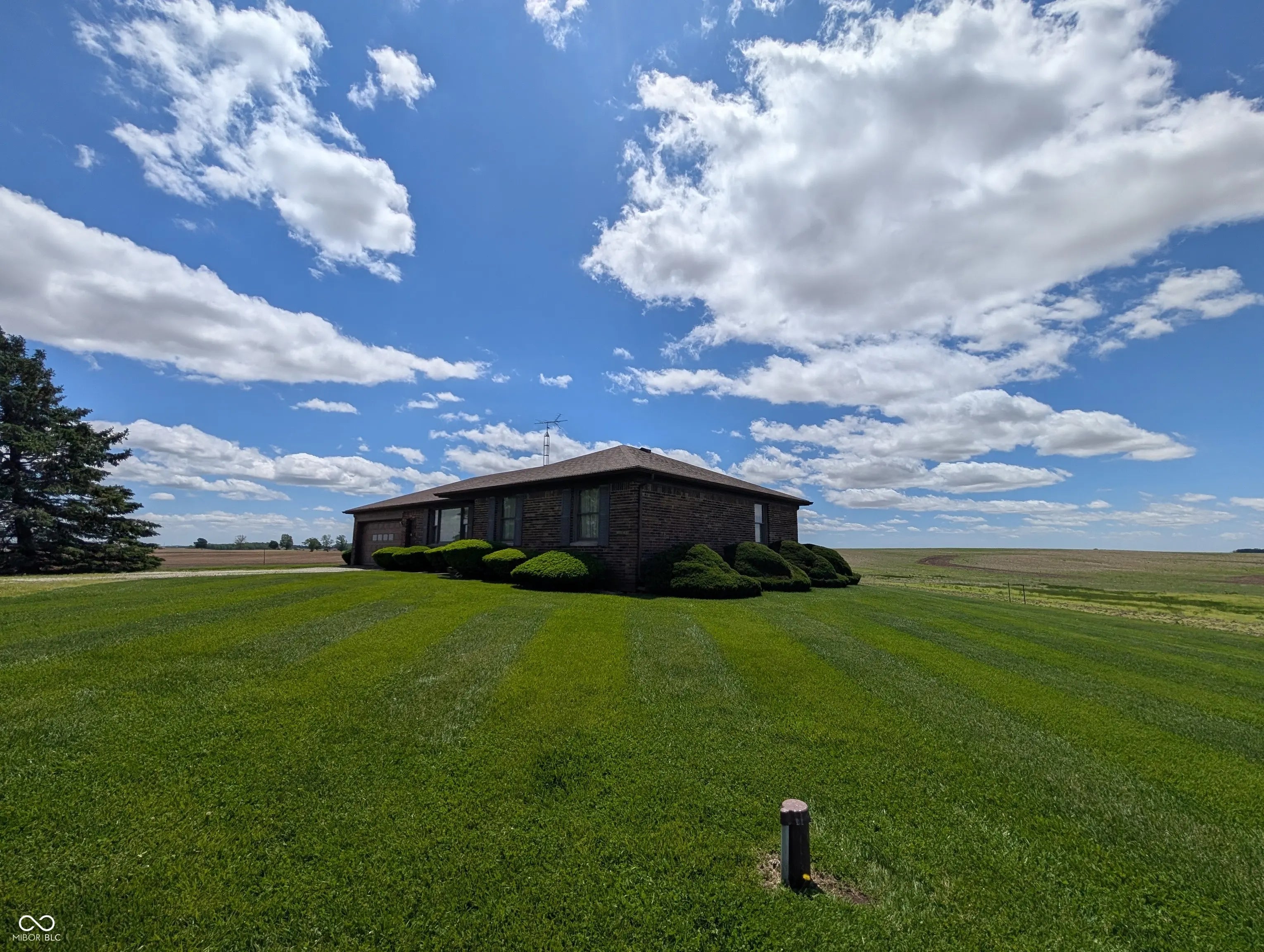 5455 E Us Highway 52, Rushville