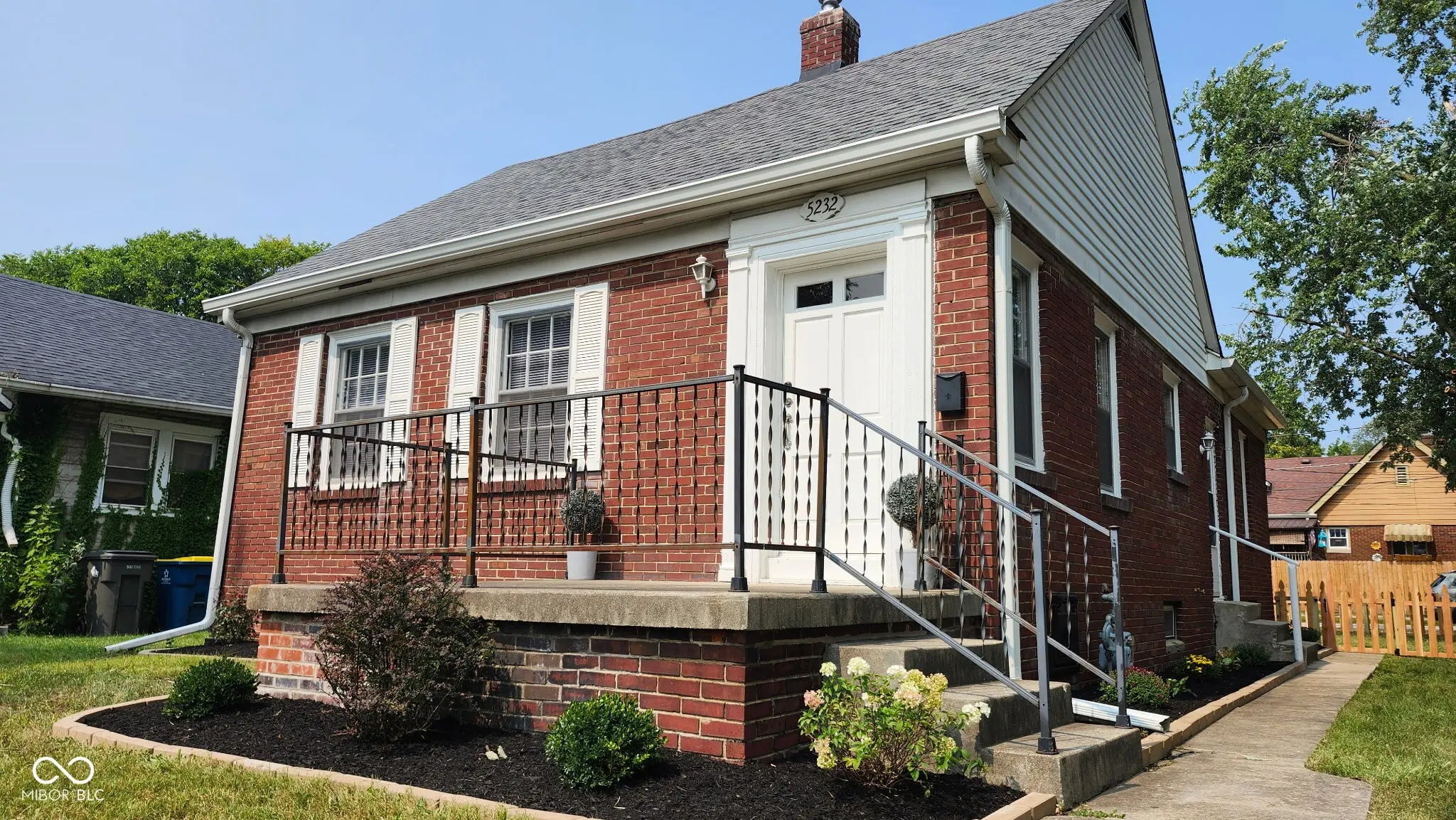 5232 E 10th Street, Indianapolis