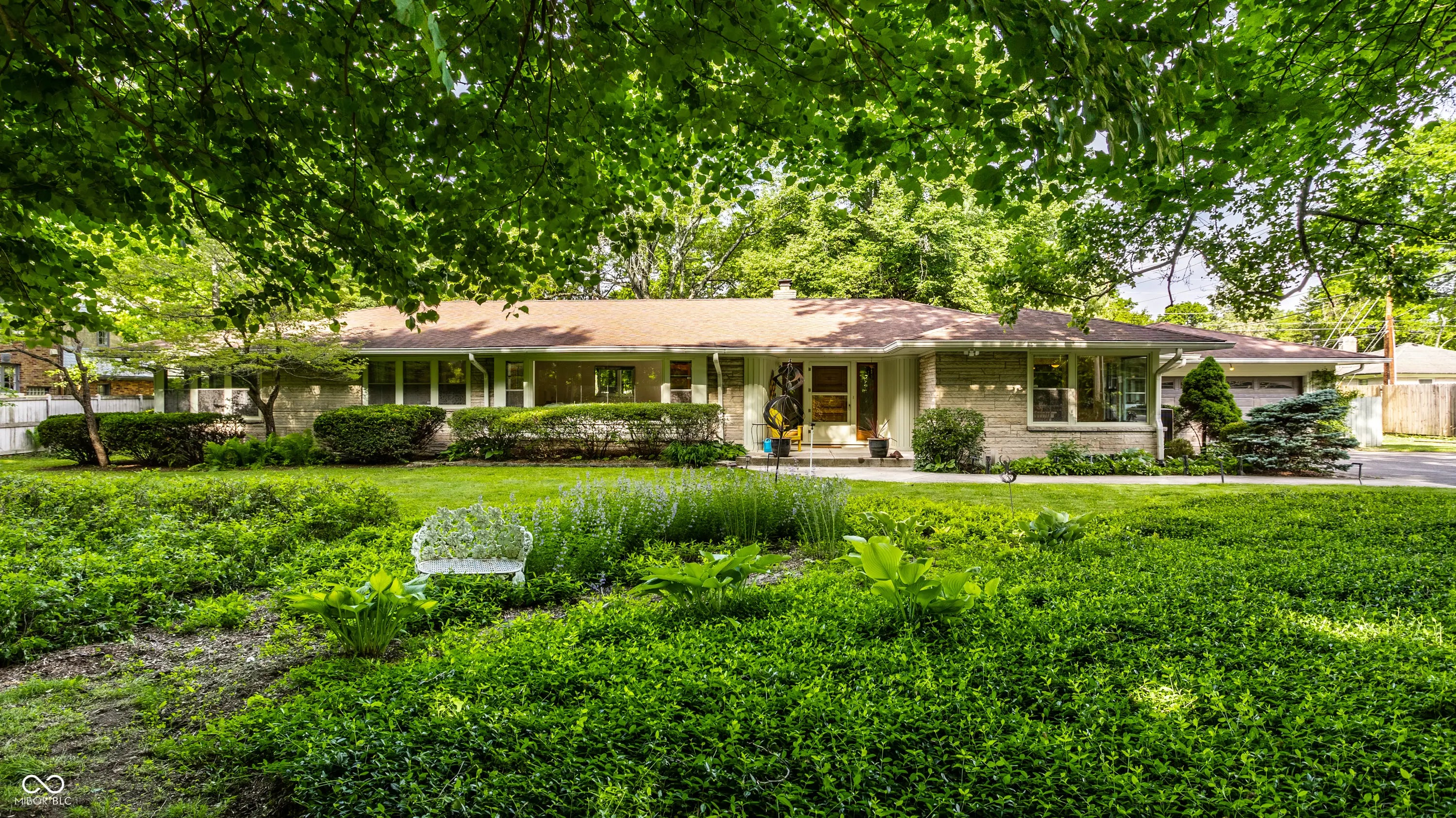6220 Spring Mill Road, Indianapolis