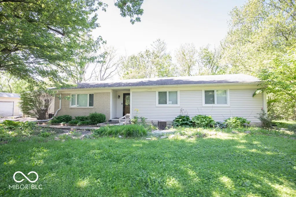 4023 Cedar Hills South Drive, Greenwood