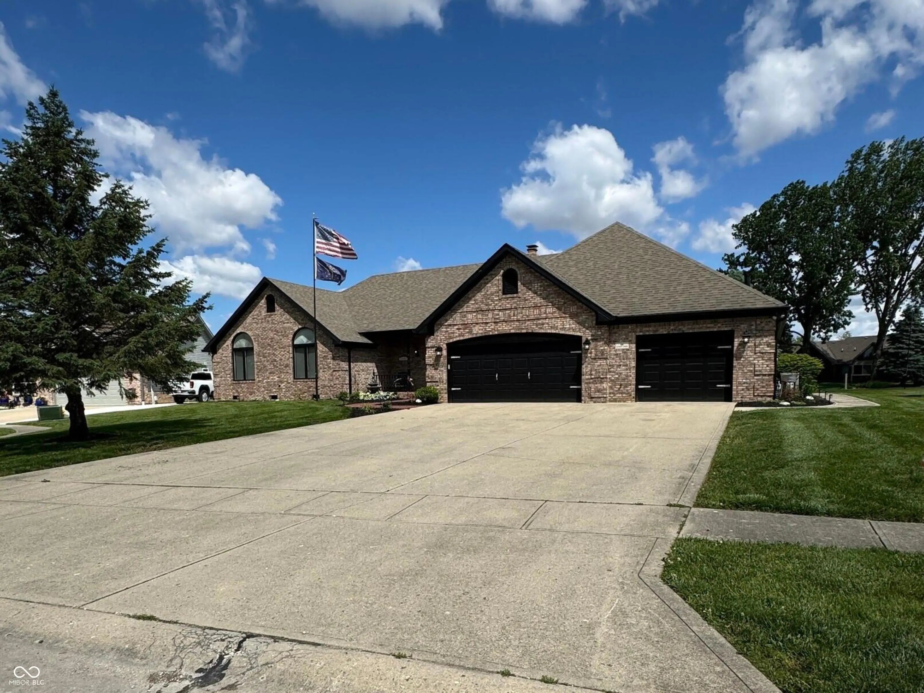 28 Patriot Court, Greenfield
