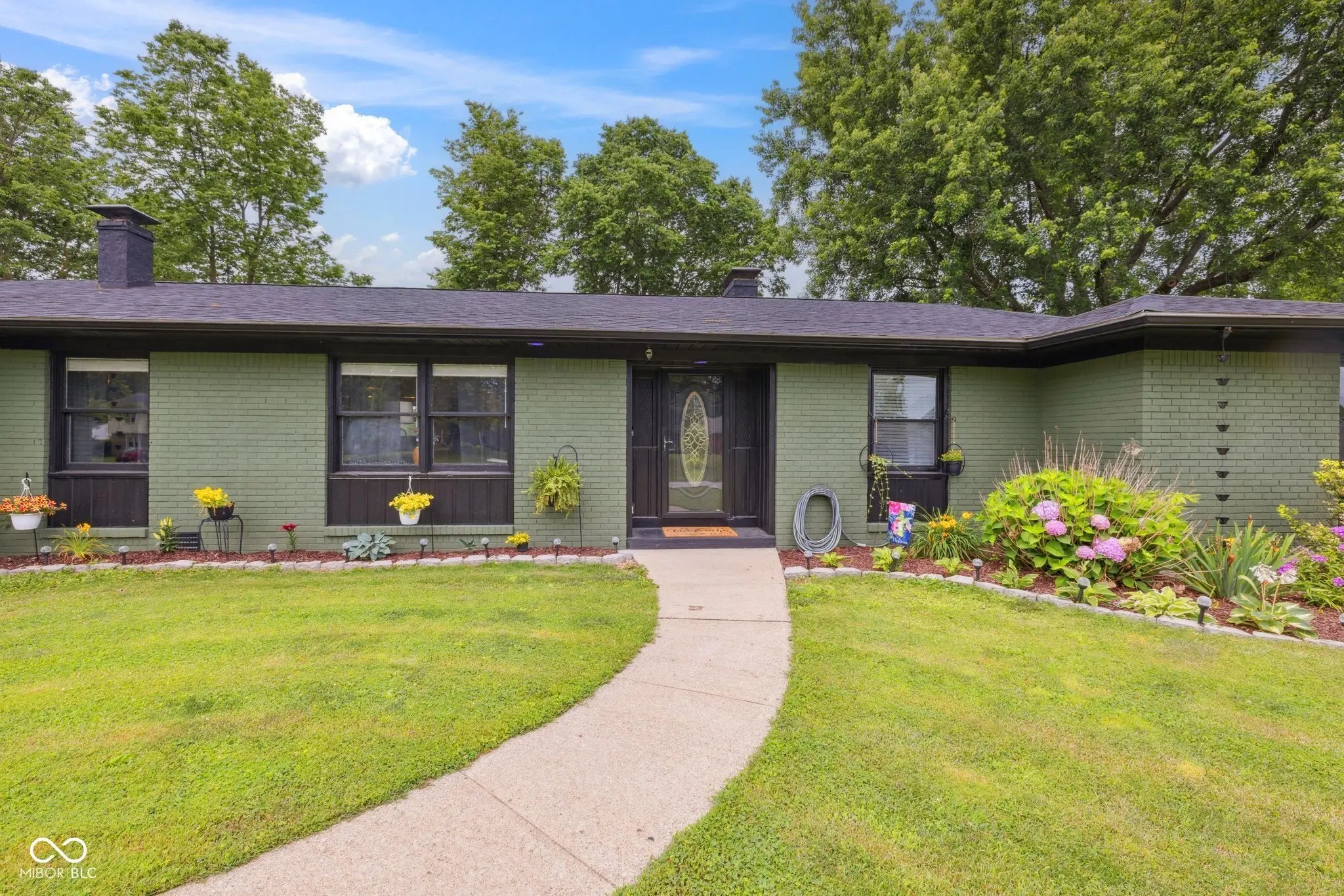 2028 Fairway Drive MLS 22040632 Edgelea photo 4