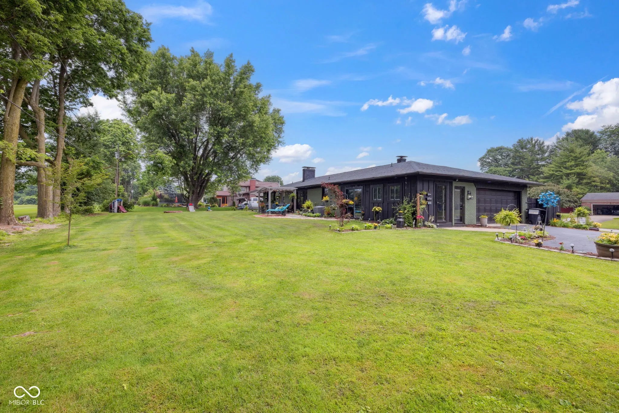 2028 Fairway Drive MLS 22040632 Edgelea photo 9