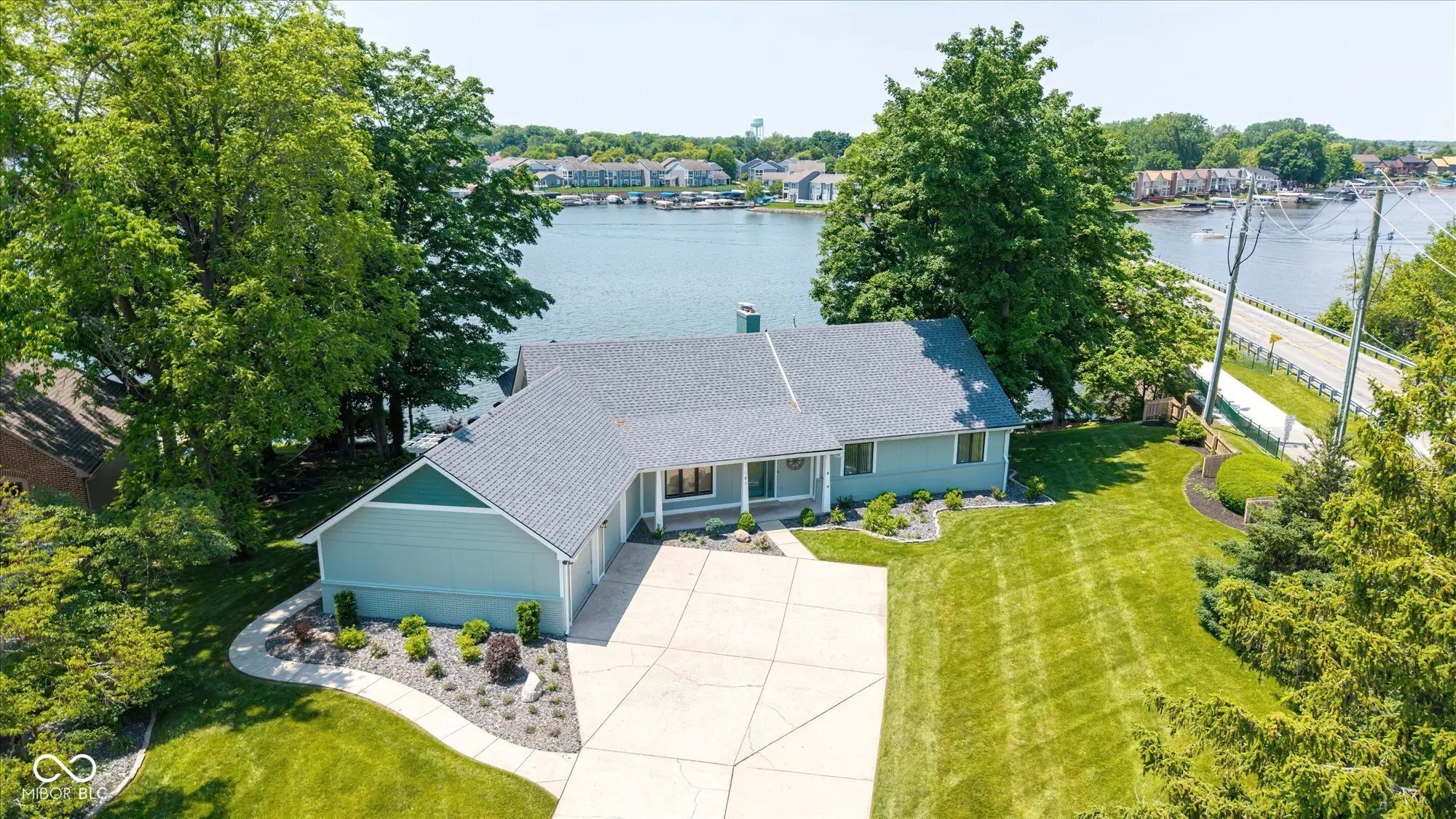 101 Edgewater Drive, Noblesville