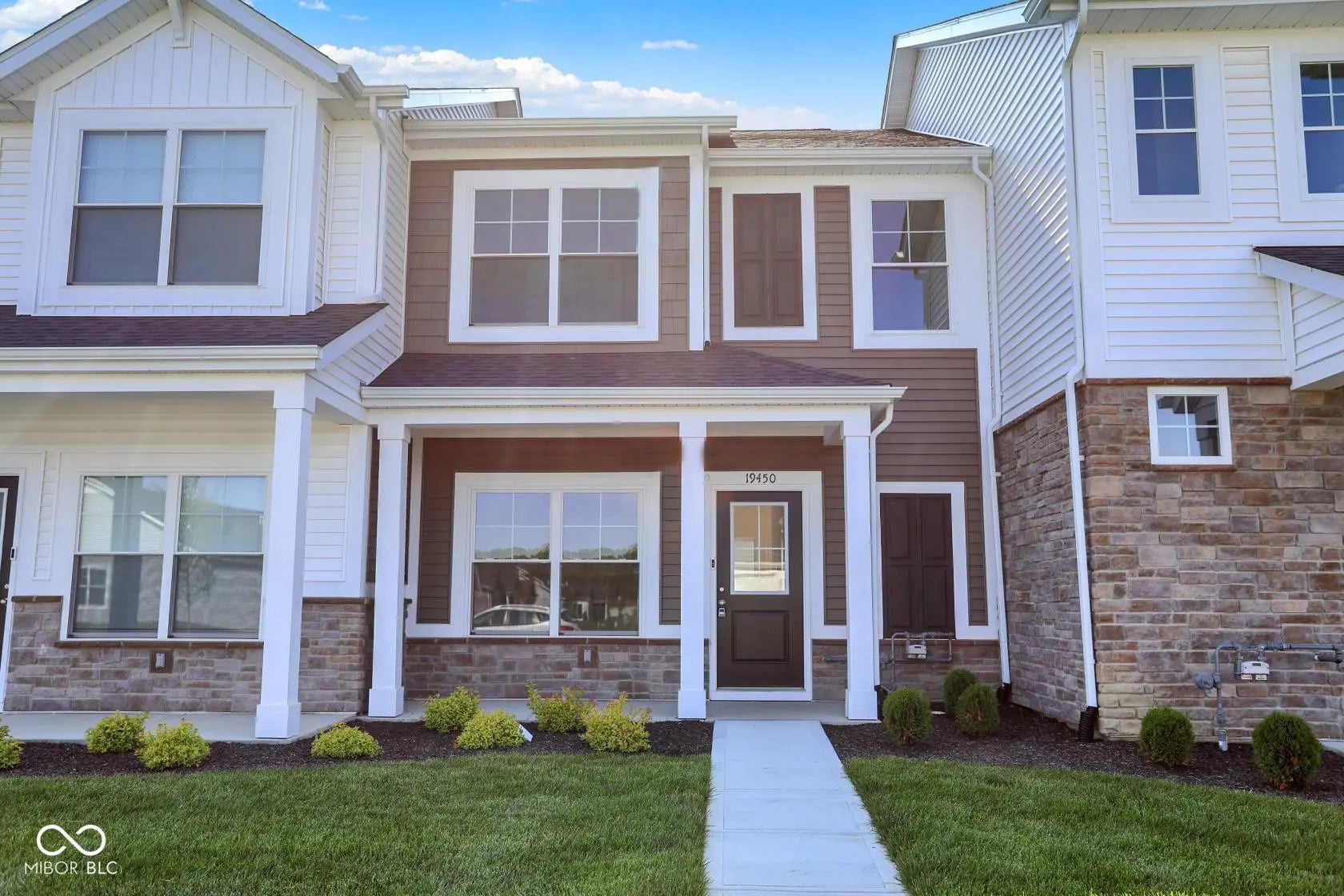 19450 Northwest Drive, Westfield