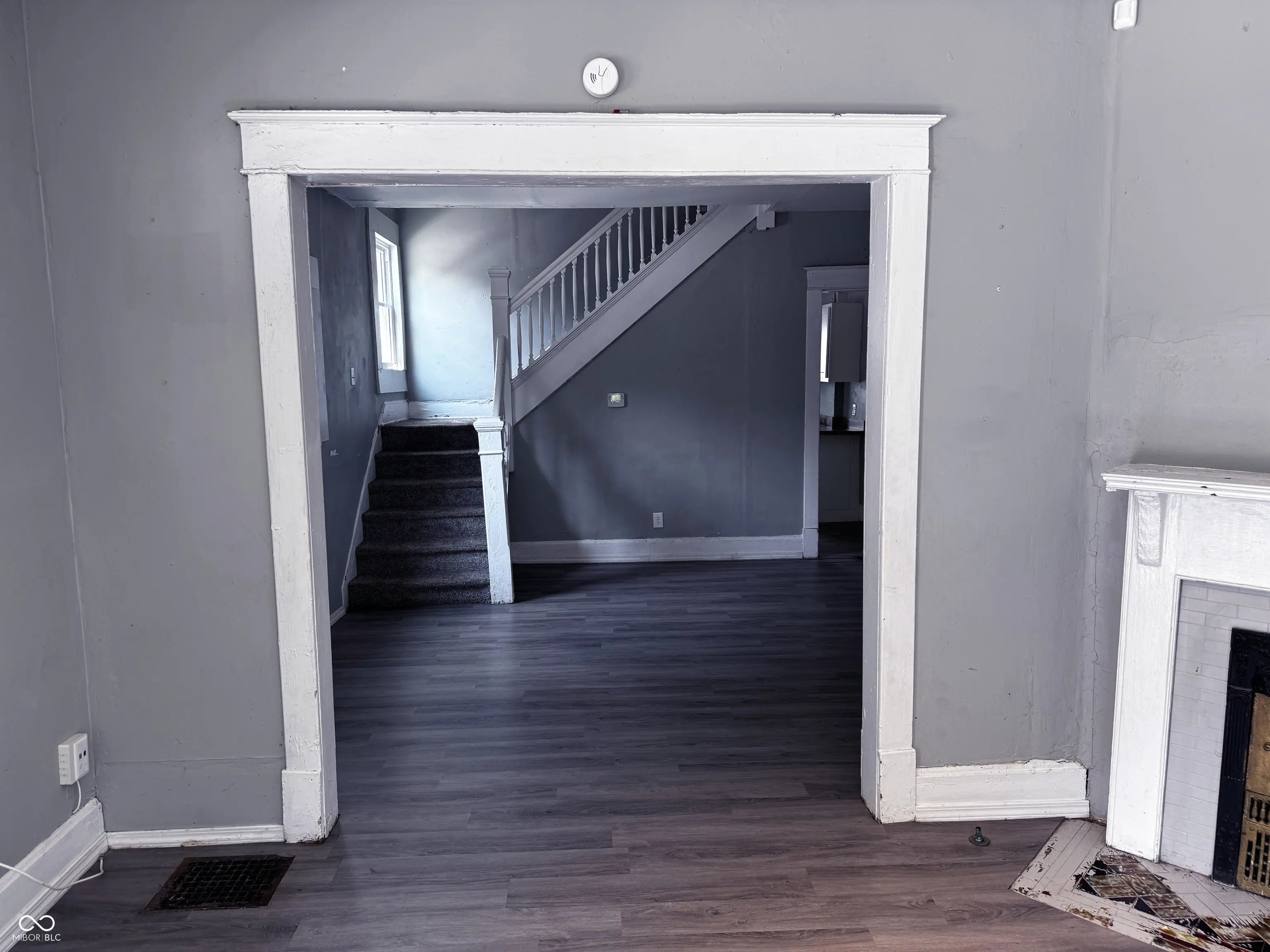 3502 N Kenwood Avenue MLS 22041106 Avondale photo 5