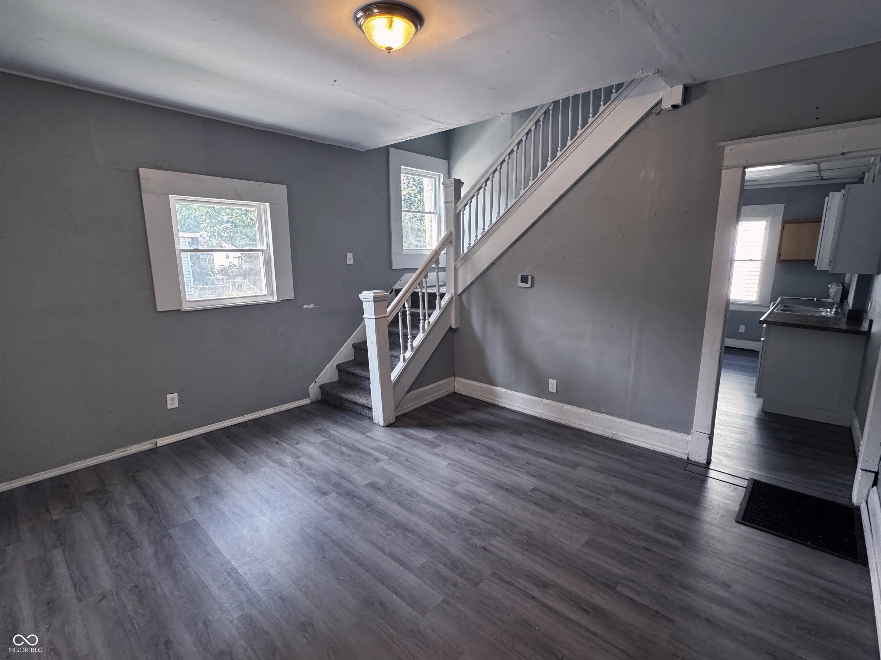 3502 N Kenwood Avenue MLS 22041106 Avondale photo 7