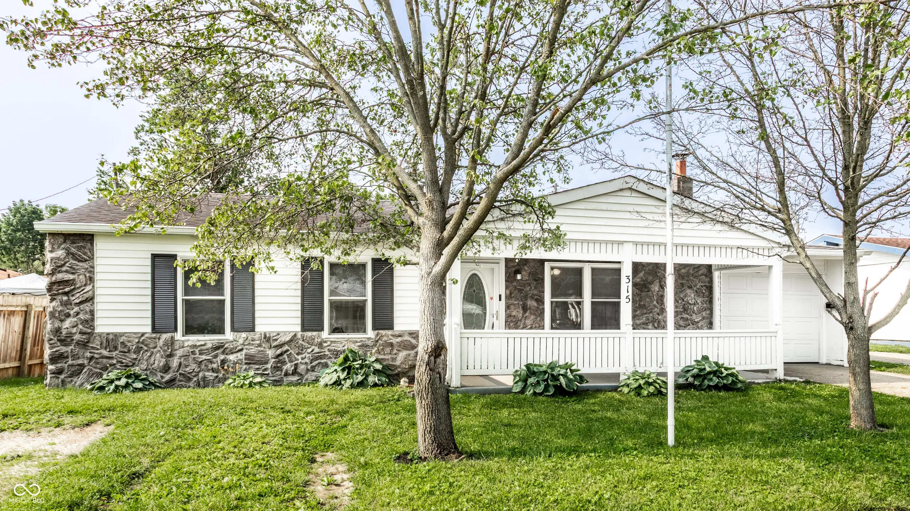 Photo of 315 Schoolhouse Road Franklin, IN 46131