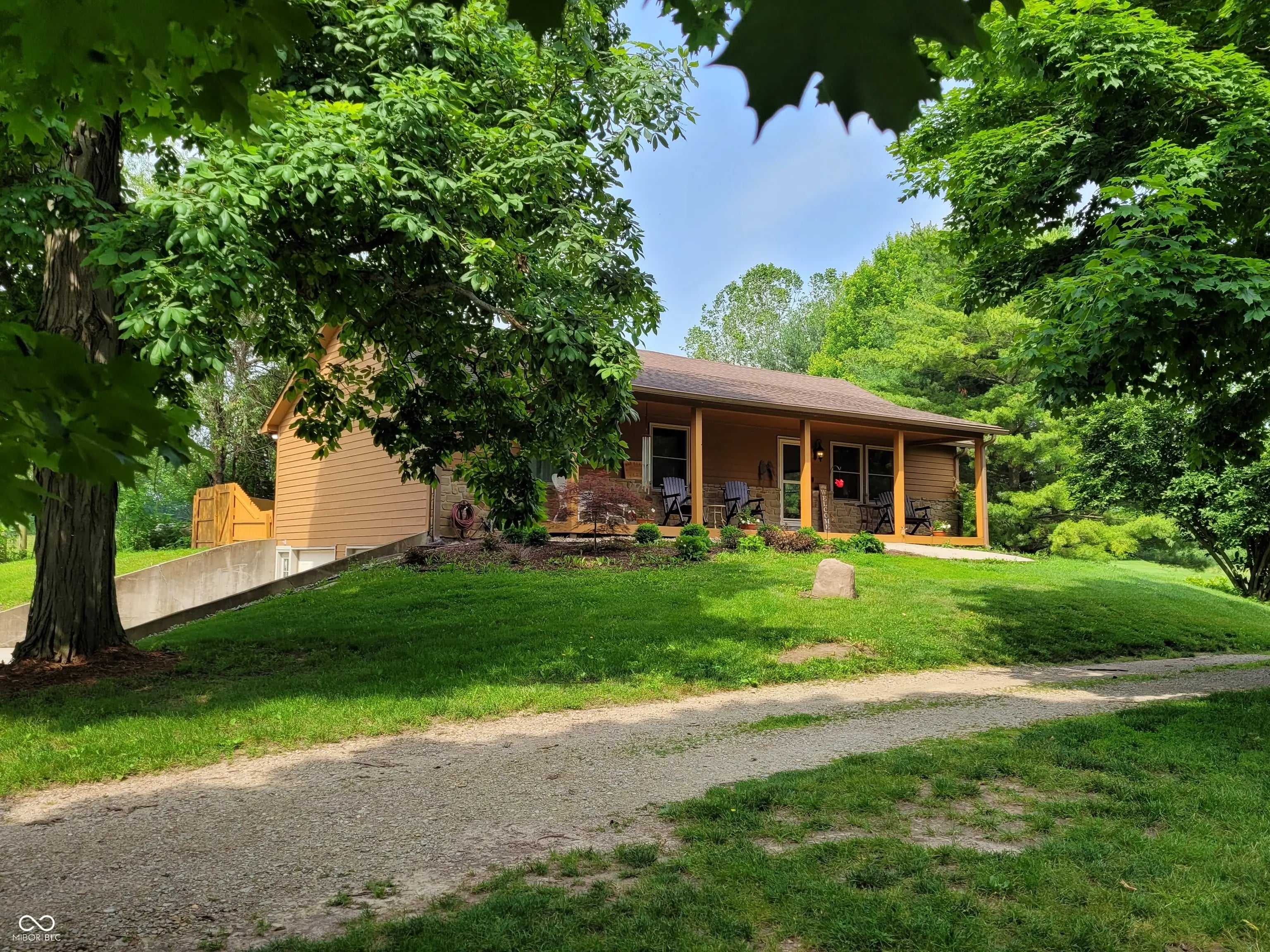 5730 S 50 W, Trafalgar