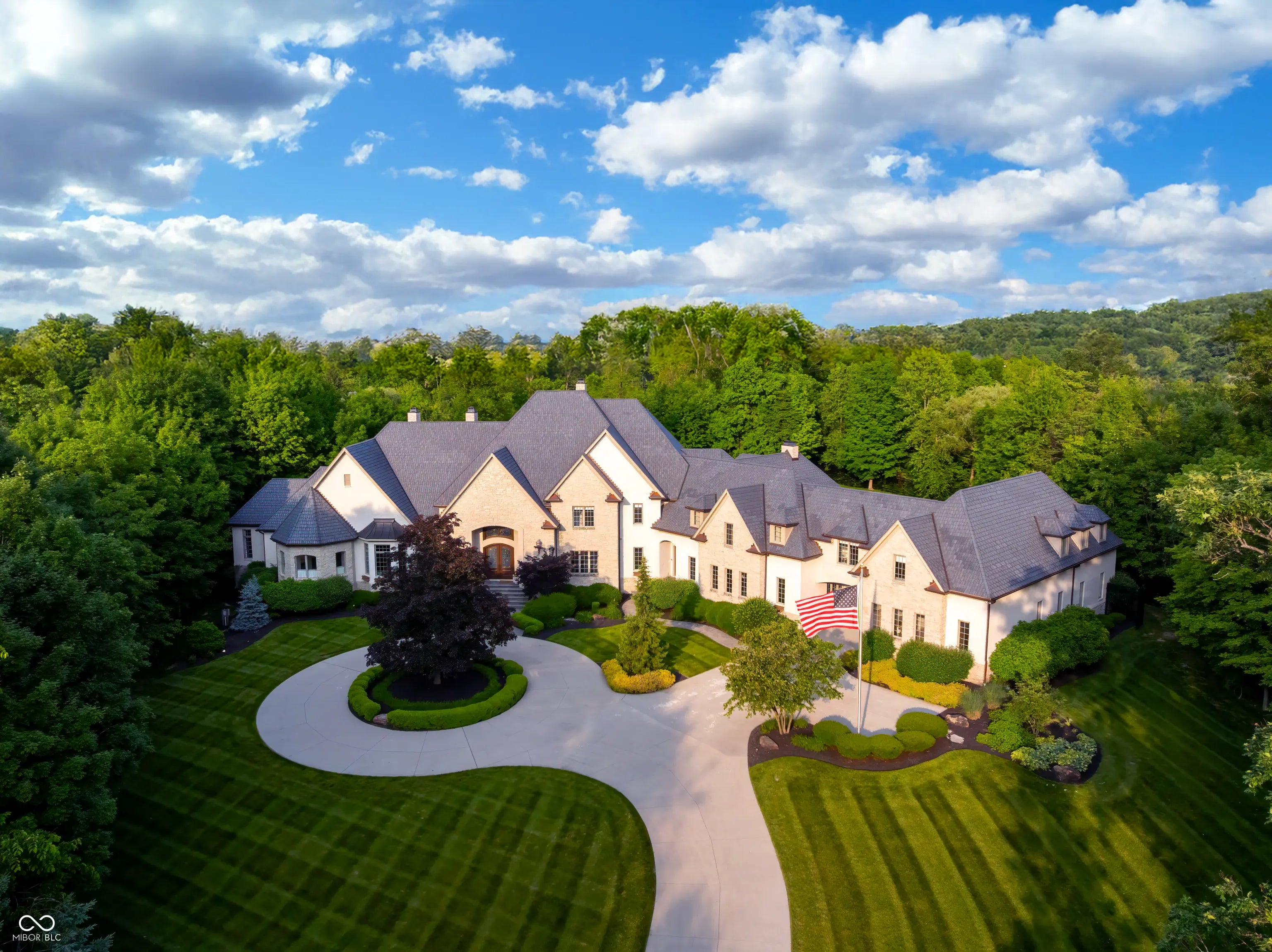 Photo of 11101 Hawthorn Ridge Fishers, IN 46037