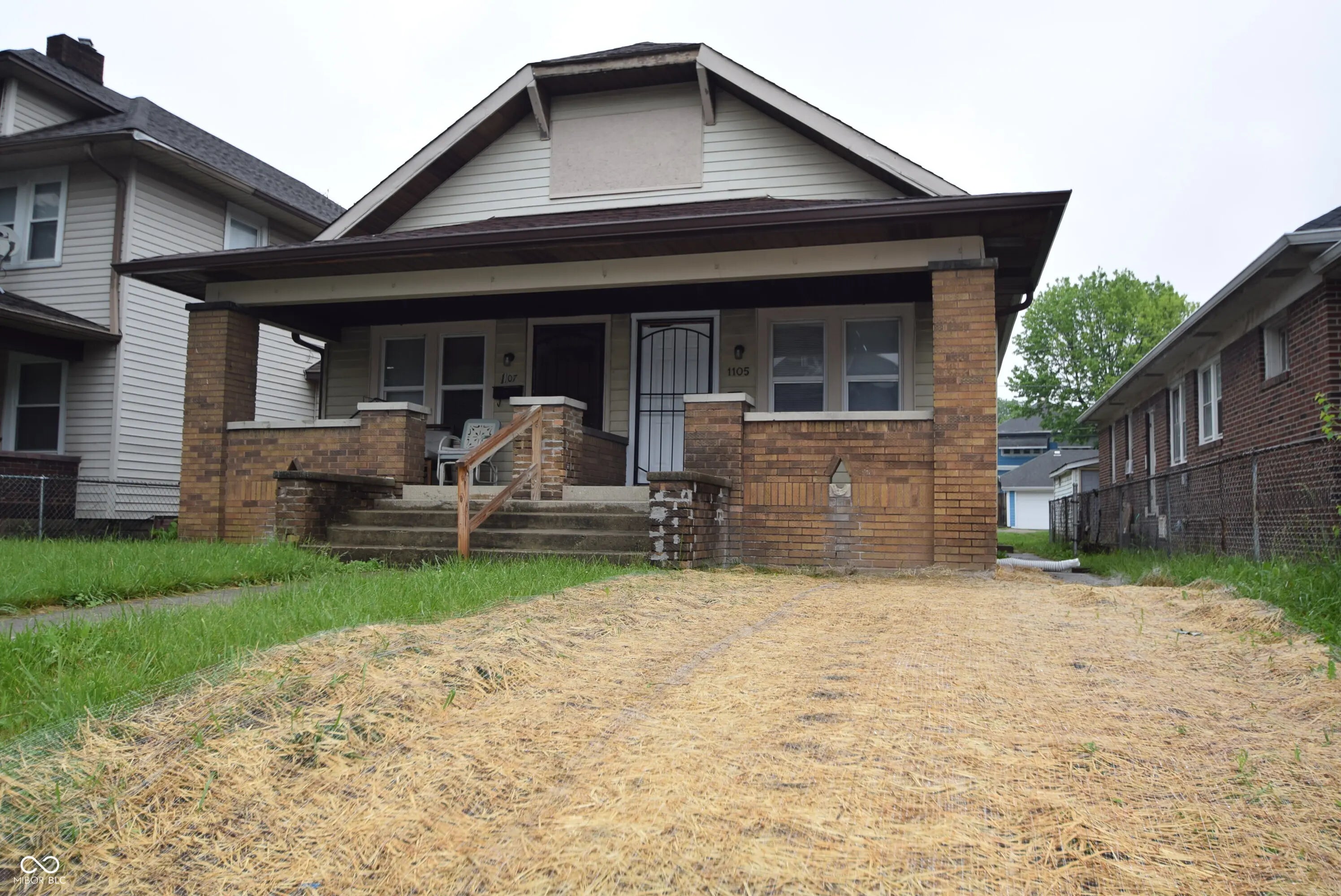 1105 N Parker Avenue MLS 22041719 Vajens South Brookside photo 1