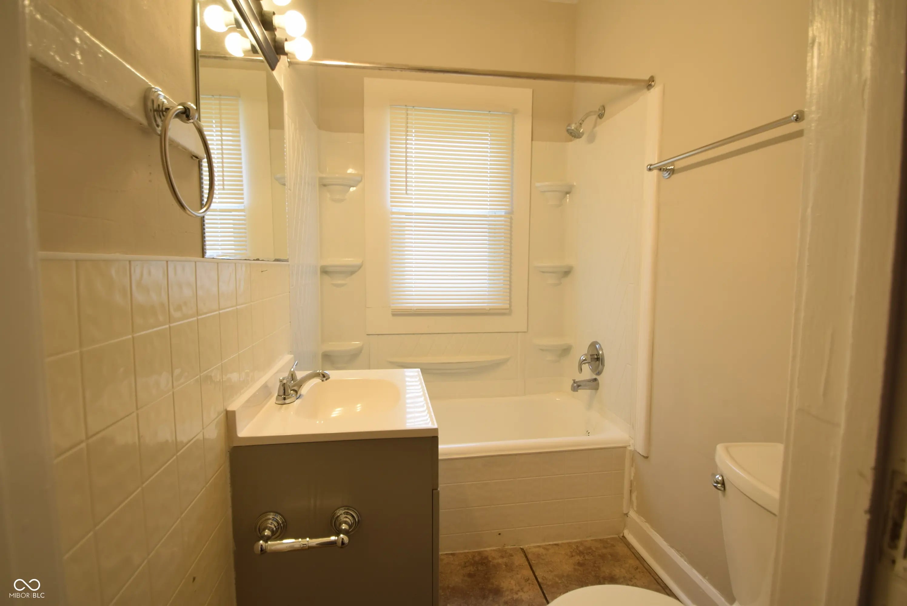 1105 N Parker Avenue MLS 22041719 Vajens South Brookside photo 10