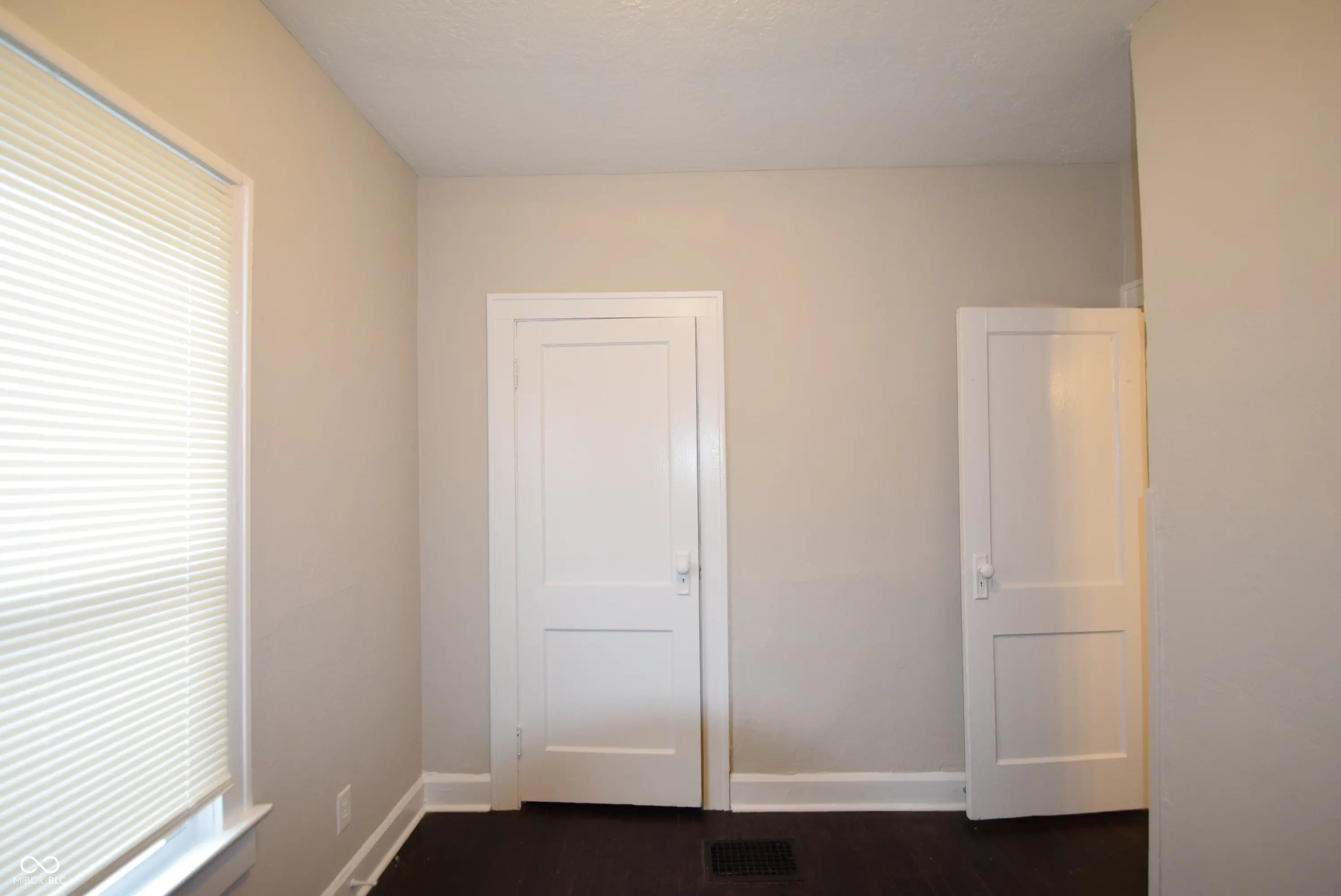 1105 N Parker Avenue MLS 22041719 Vajens South Brookside photo 12