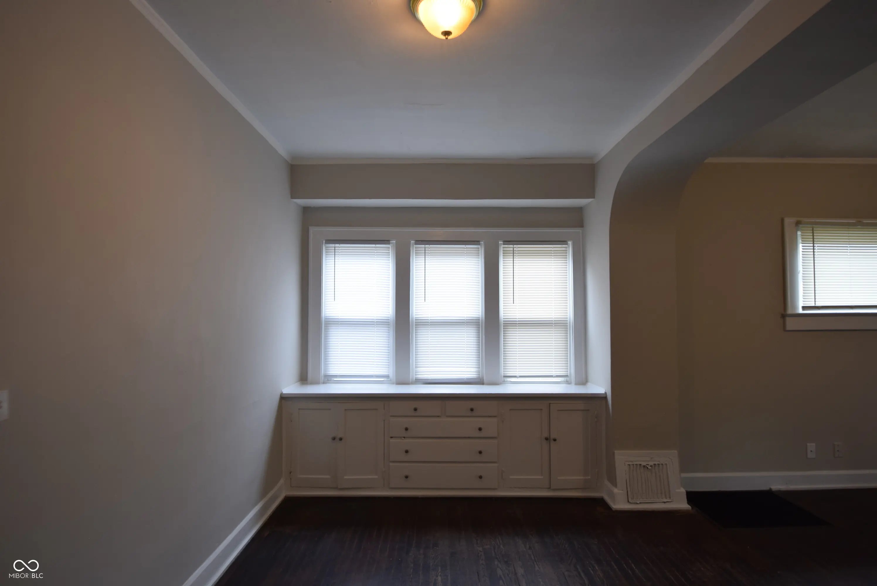 1105 N Parker Avenue MLS 22041719 Vajens South Brookside photo 5