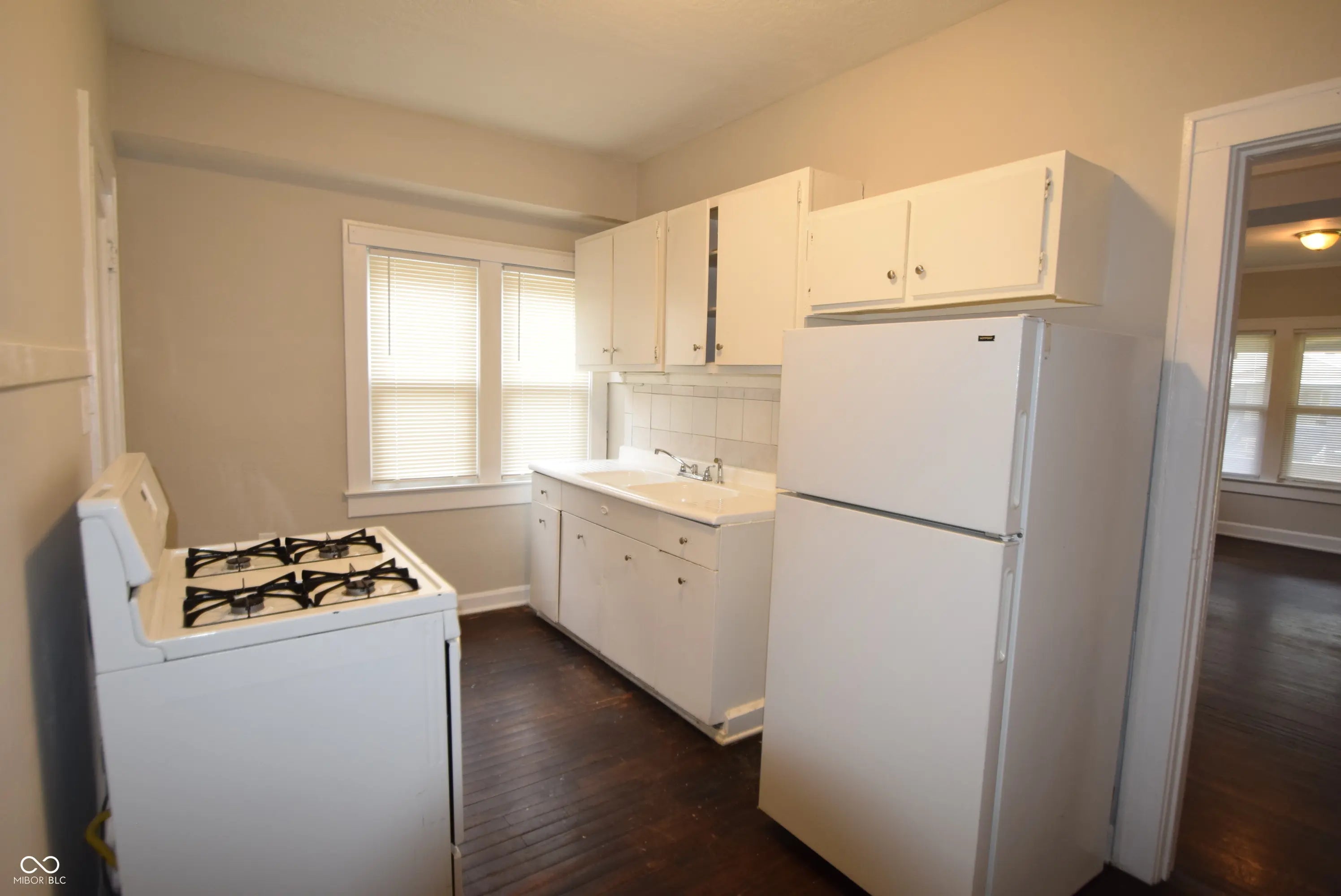 1105 N Parker Avenue MLS 22041719 Vajens South Brookside photo 6