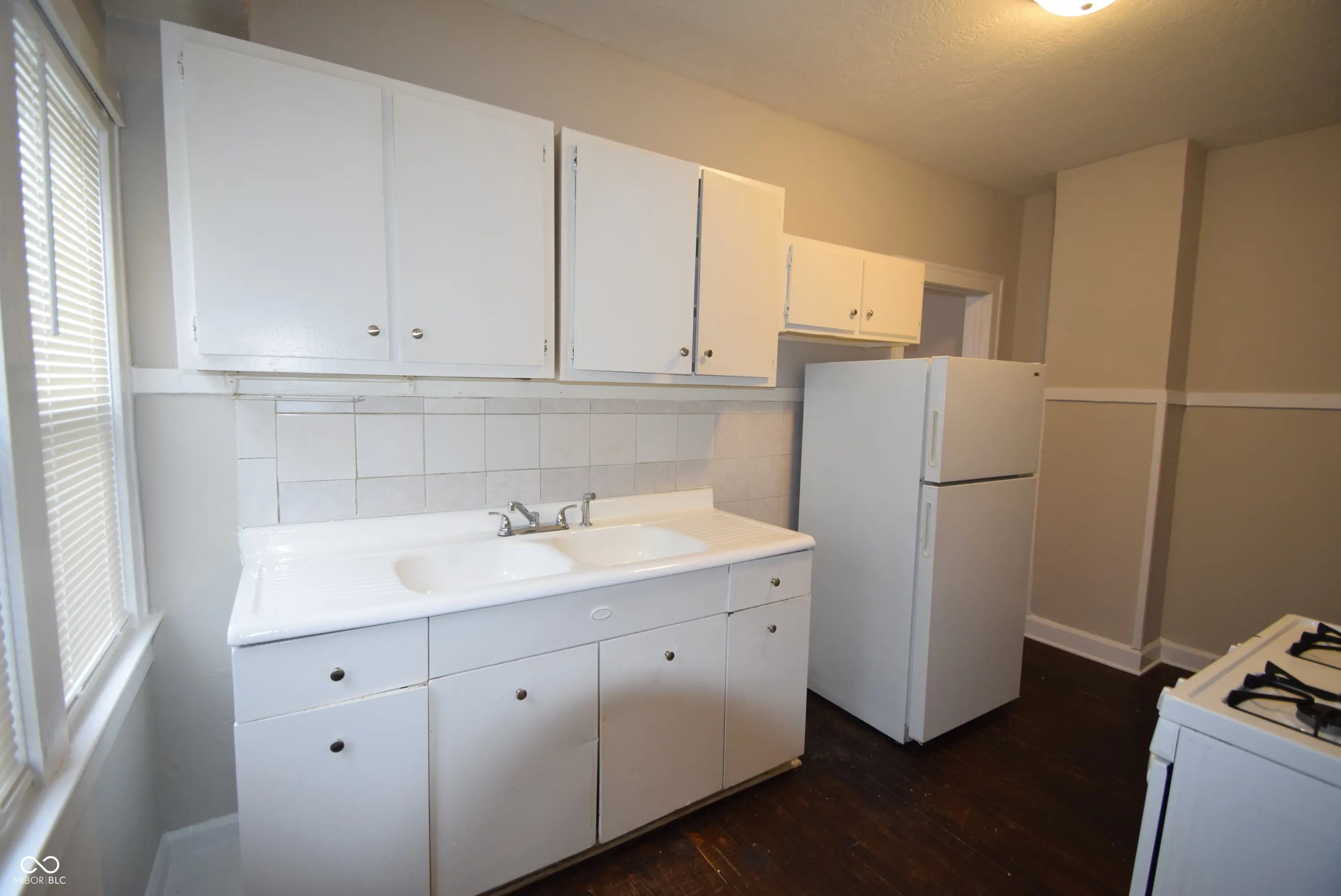 1105 N Parker Avenue MLS 22041719 Vajens South Brookside photo 7