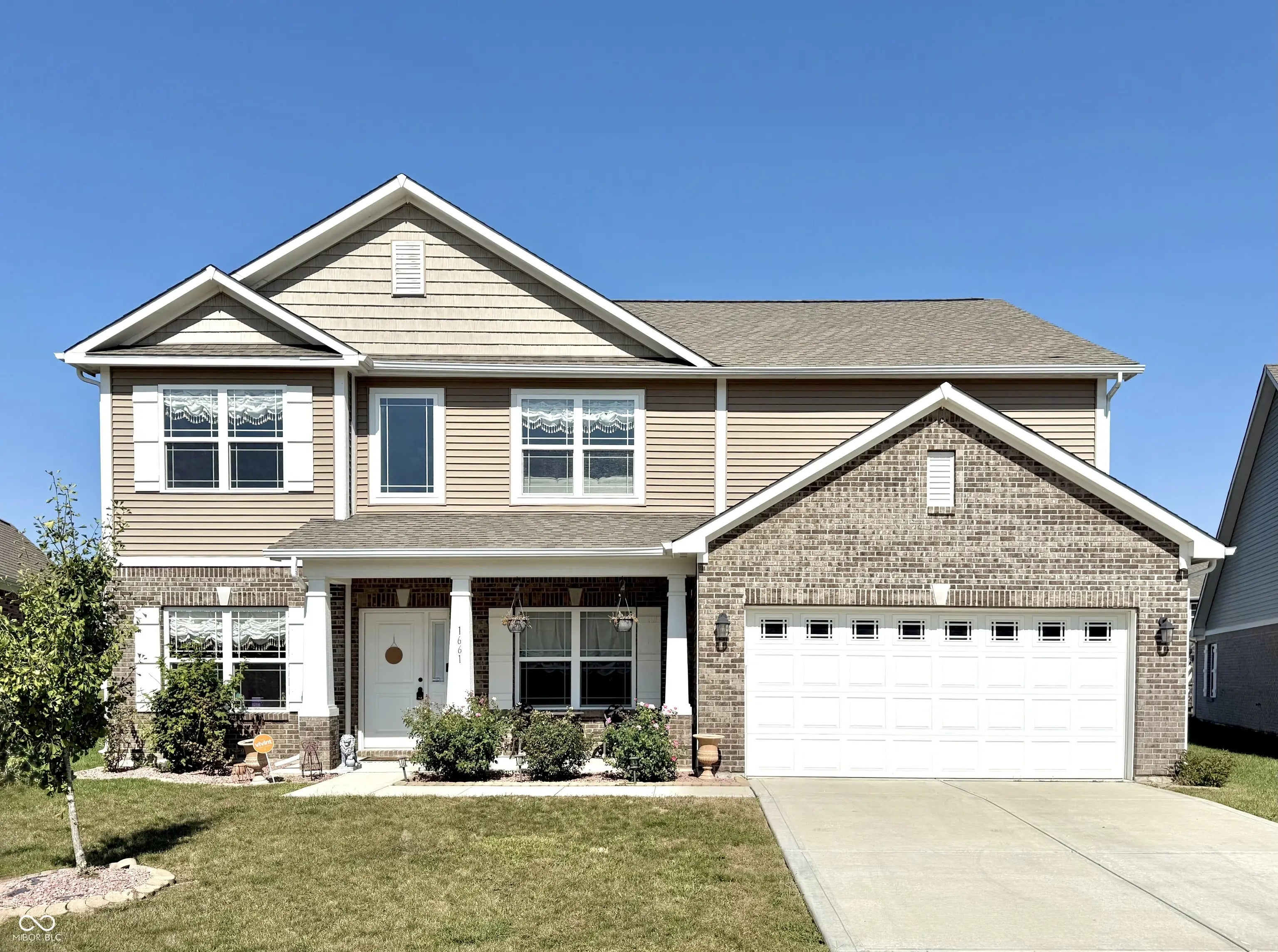 1661 Devonshire Avenue, Avon