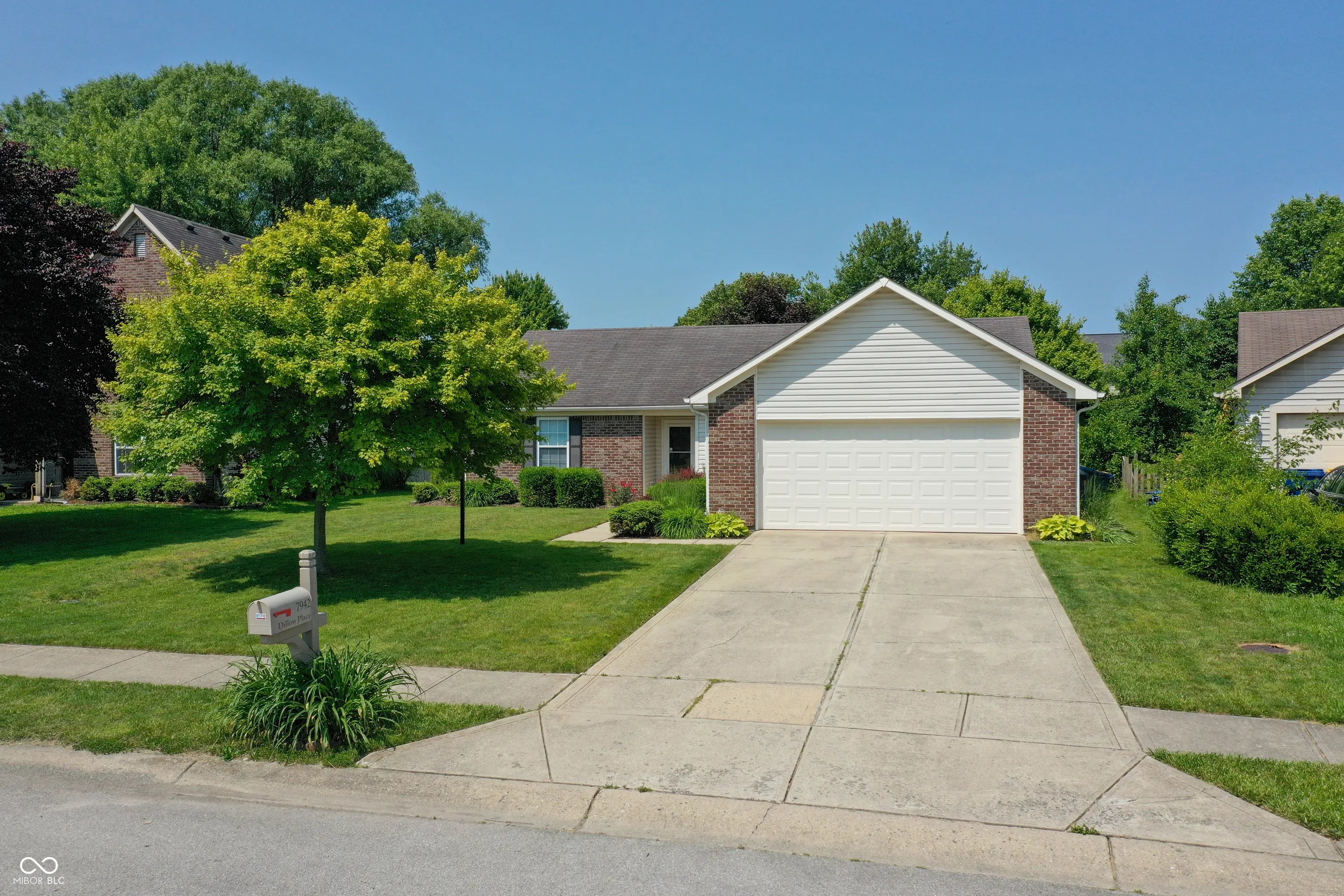 7942 Dillon Place, Indianapolis