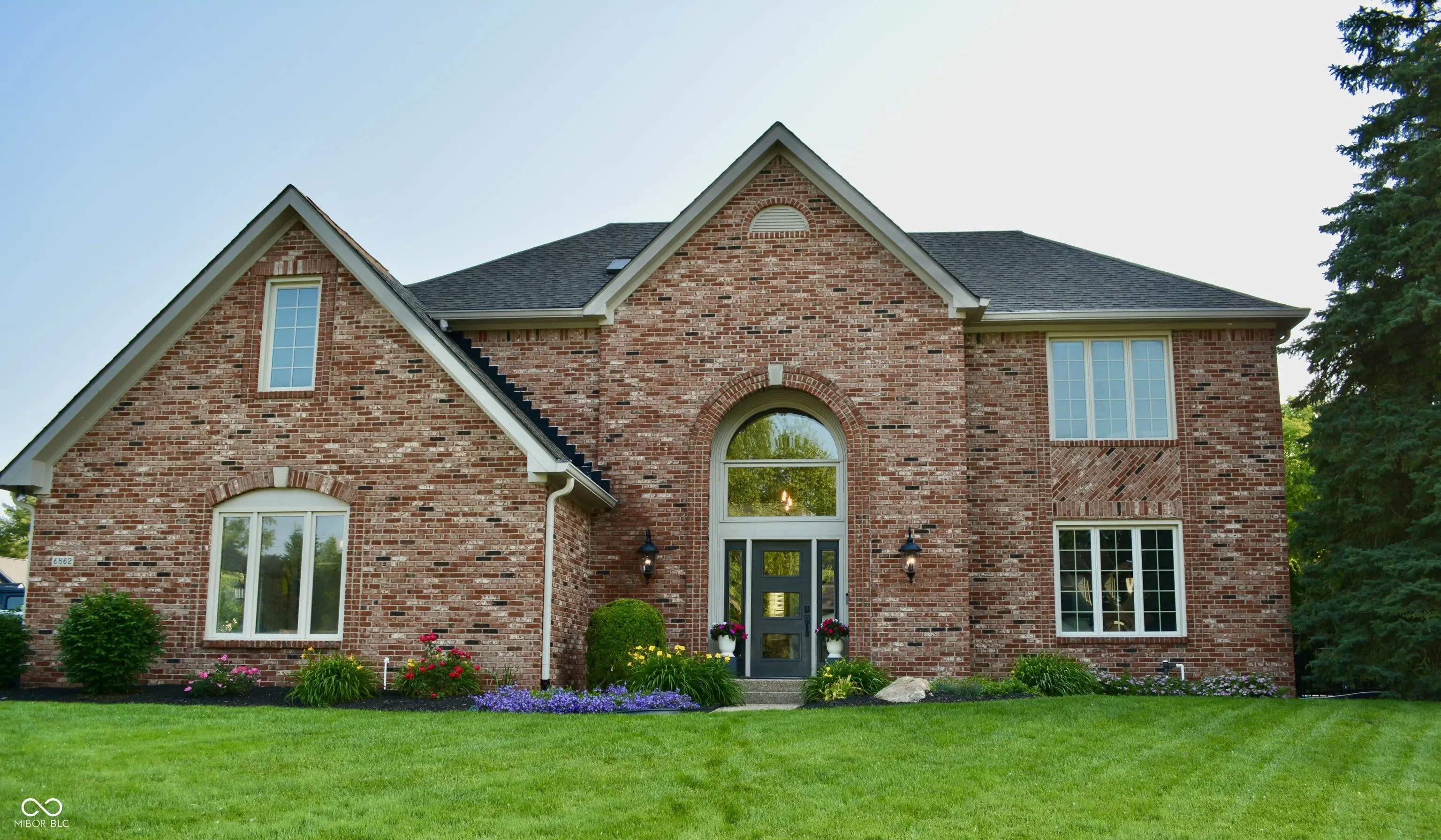 6862 Riverside Way, Fishers