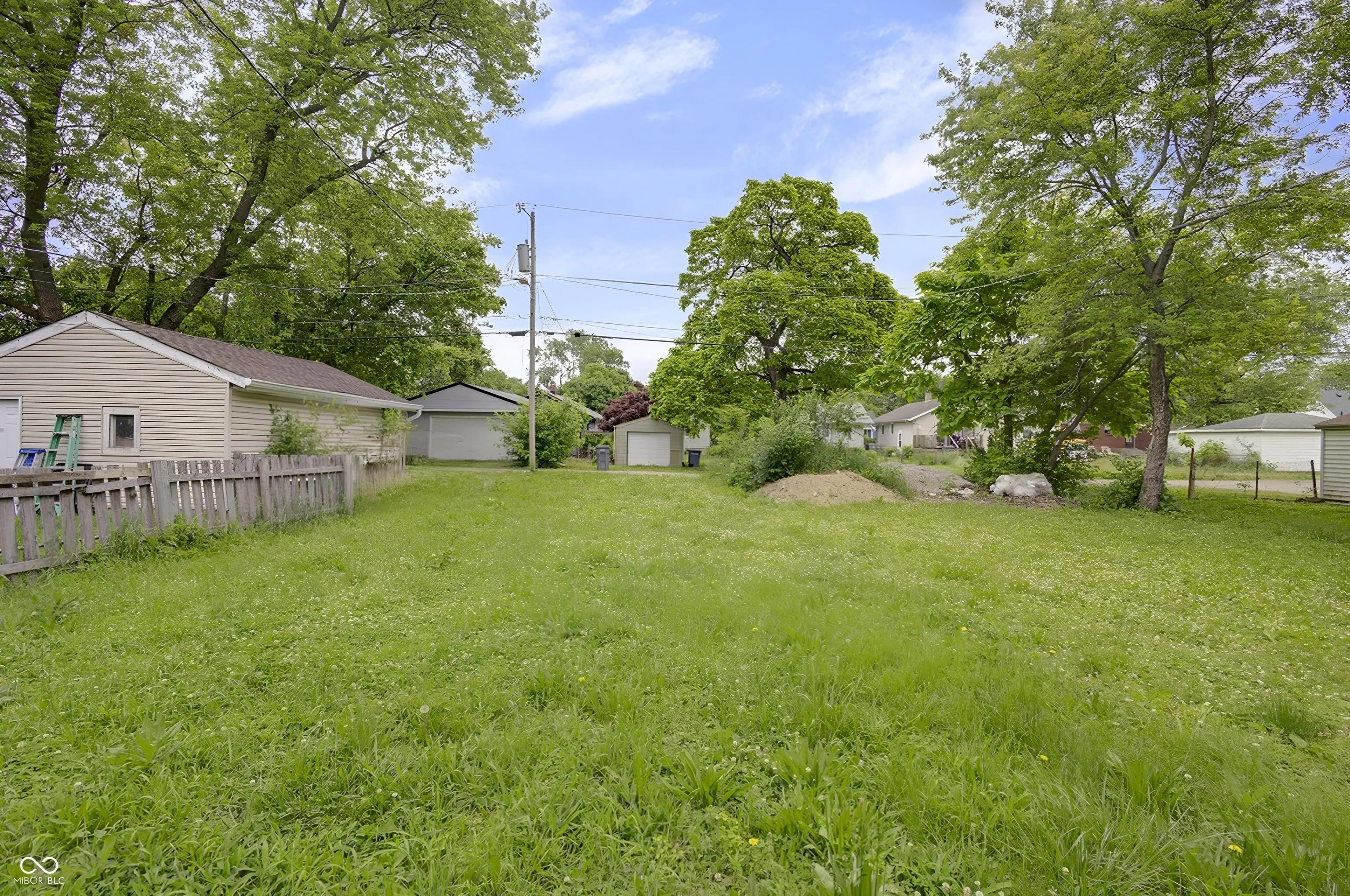 1411 N Grant Avenue MLS 22041955 Glass Works photo 13