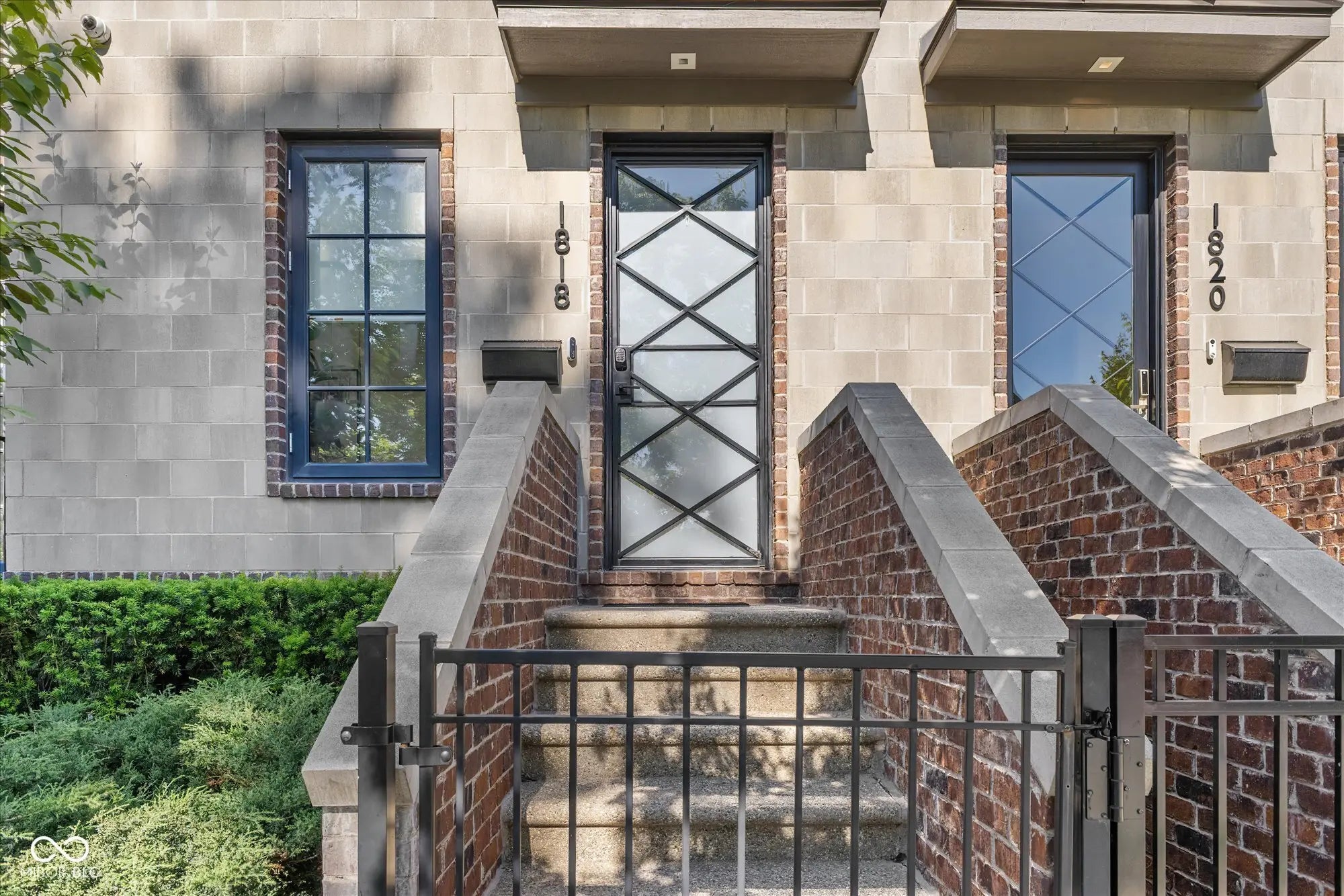 1818 N Pennsylvania Street MLS 22042115 Penn Row photo 1