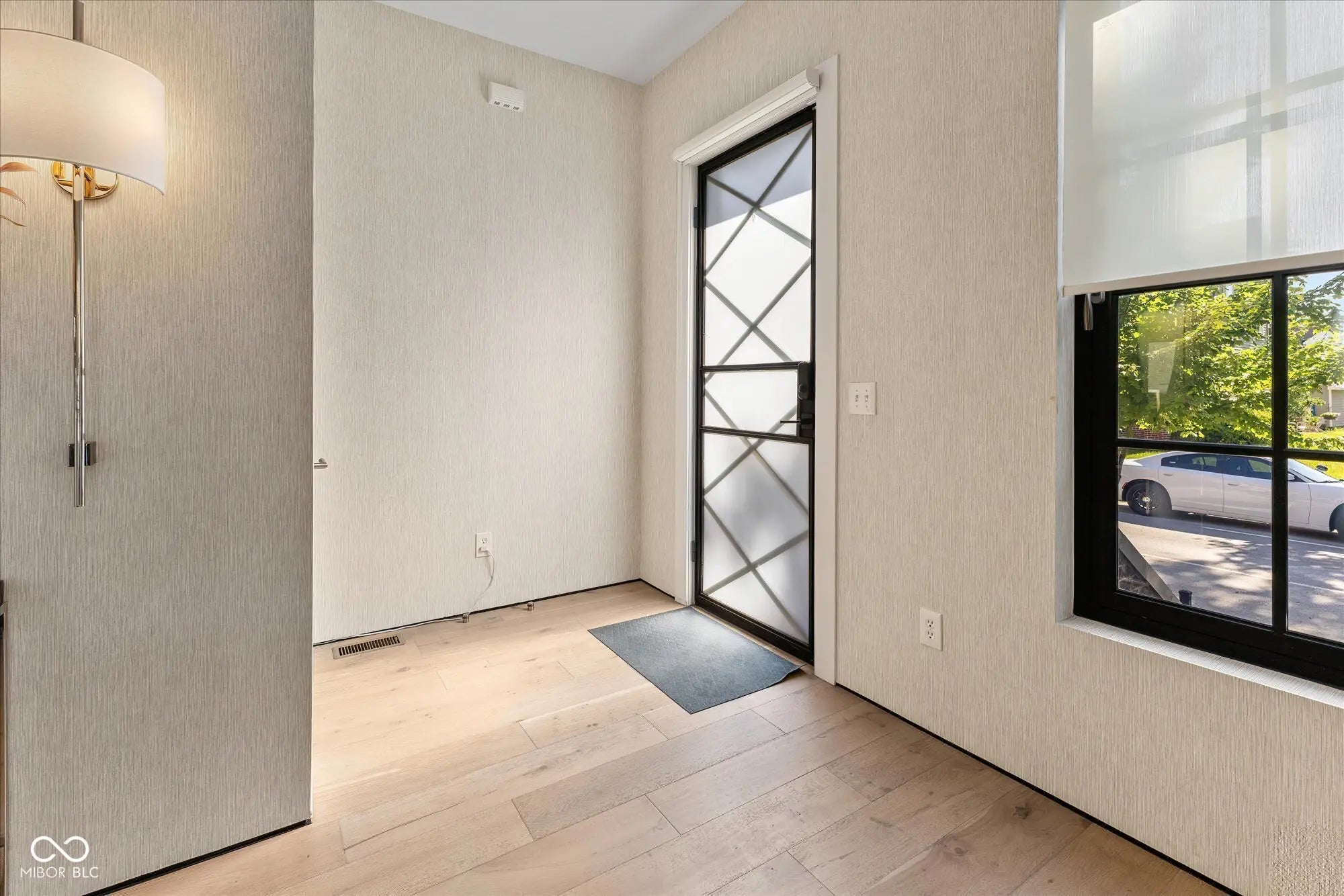 1818 N Pennsylvania Street MLS 22042115 Penn Row photo 2