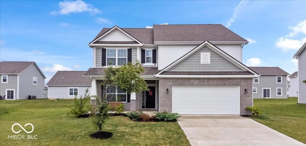 6507 W Whispering Way, Greenfield