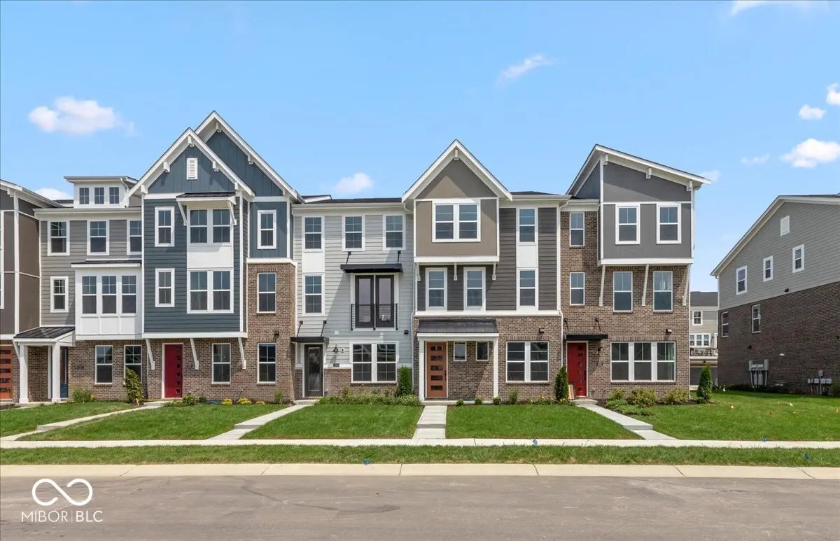 7305 Bayview Run 13-605, McCordsville