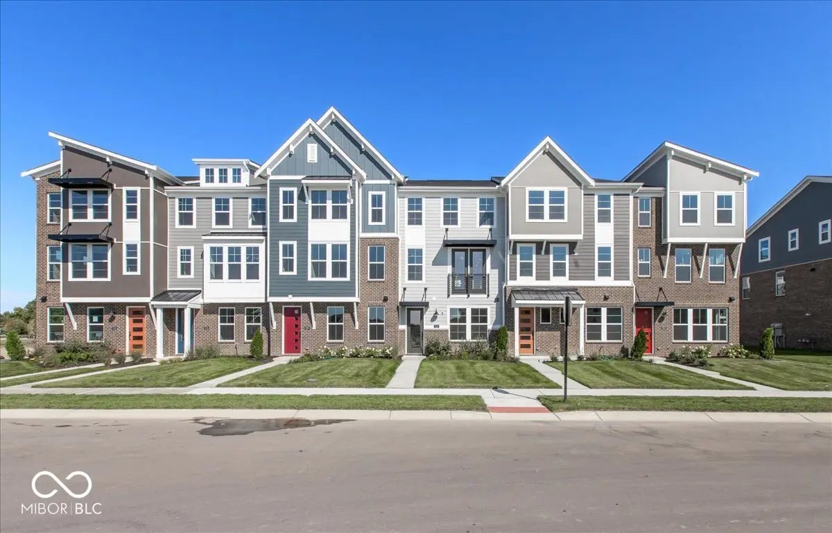 7343 Bayview Run 11-604, McCordsville