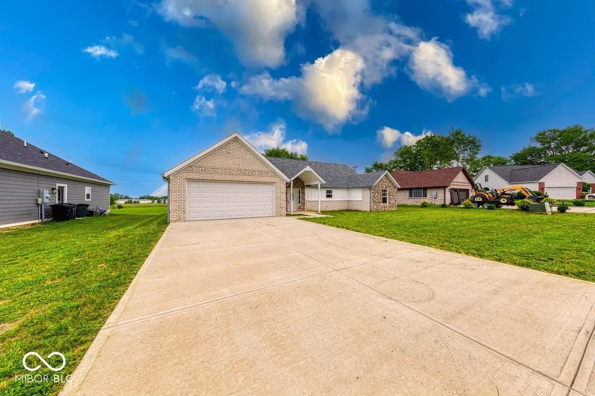 32 Downing Drive MLS 22042422 Crest Ridge Estates photo 1