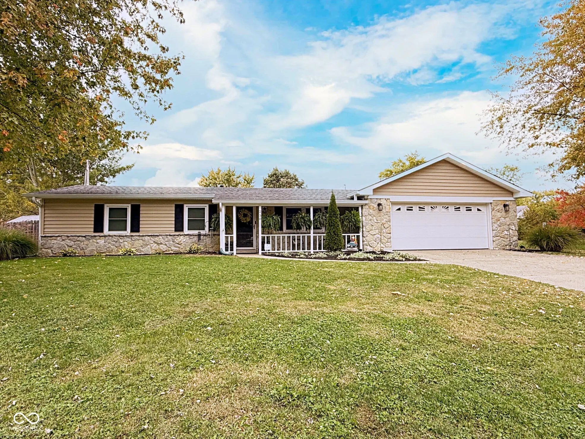 250 Southlane Drive, New Whiteland