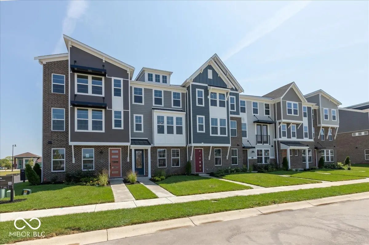 7351 Bayview Run, McCordsville