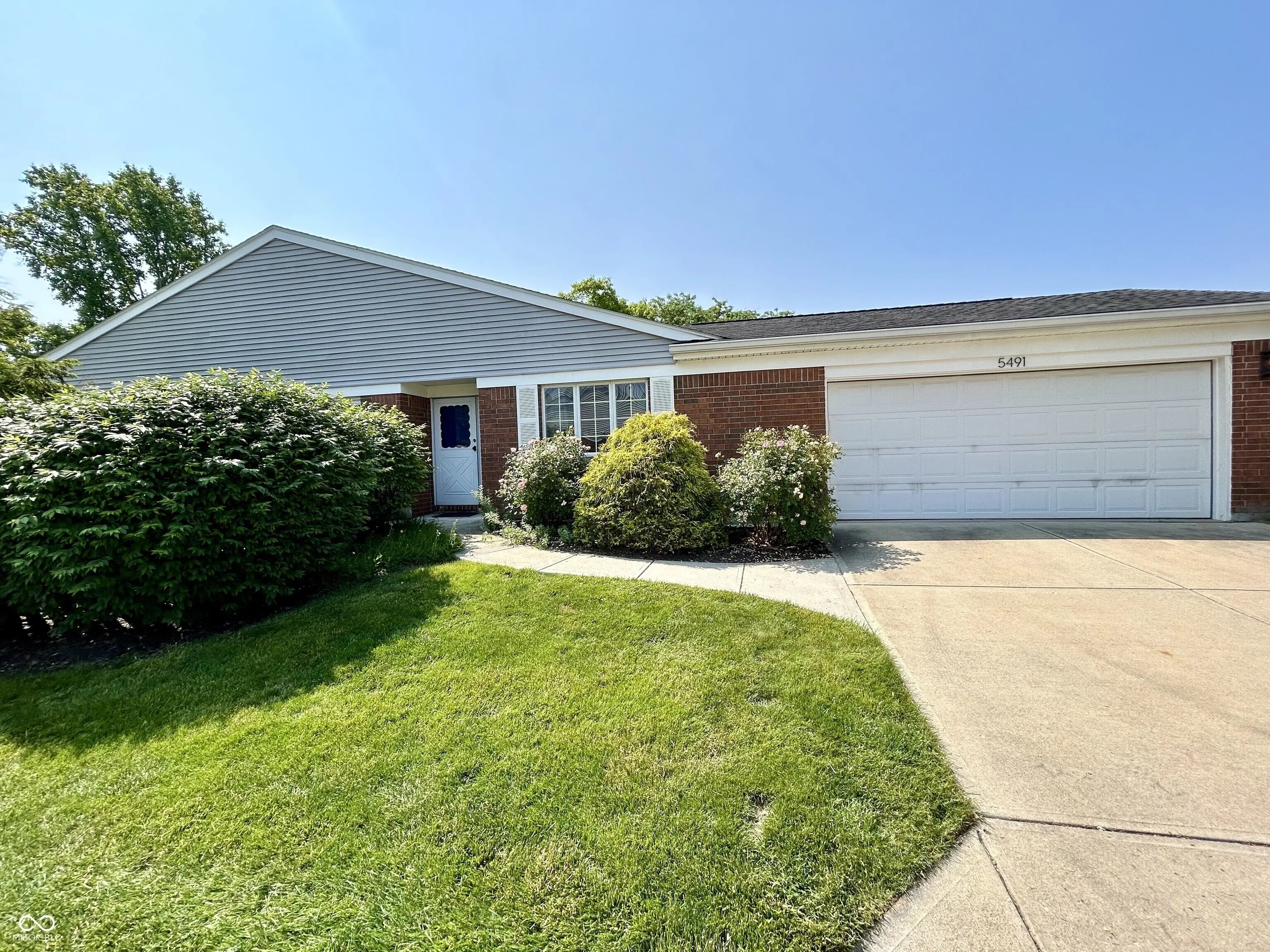 Photo of 5491 Vin Rose Lane Lawrence, IN 46226