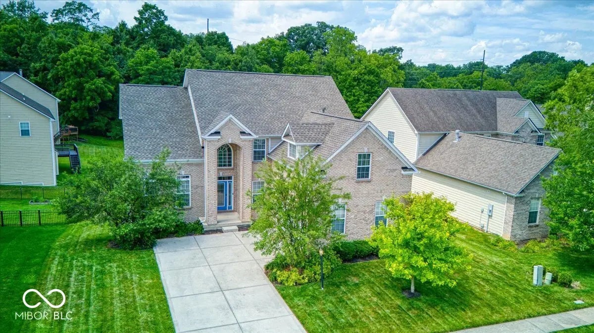7212 Maple Bluff Place, Indianapolis
